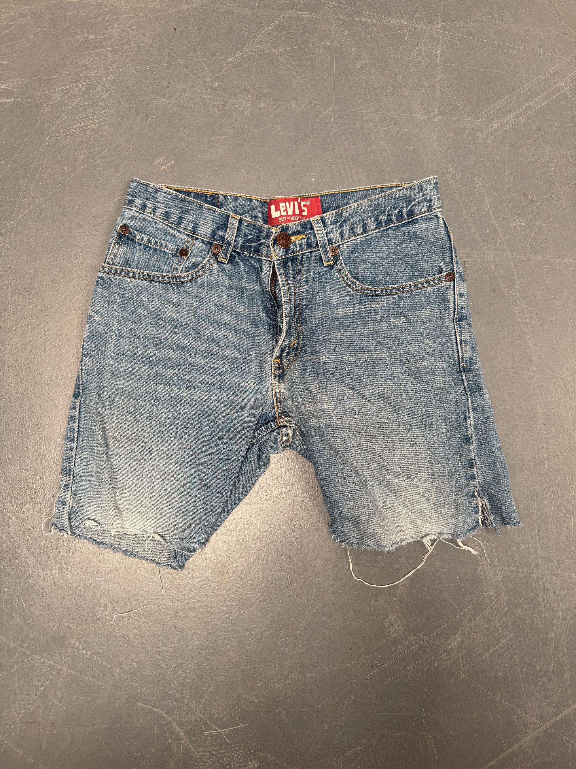 Vintage Levis Cut Off Denim Shorts - 90s Made - W 30 - SH707