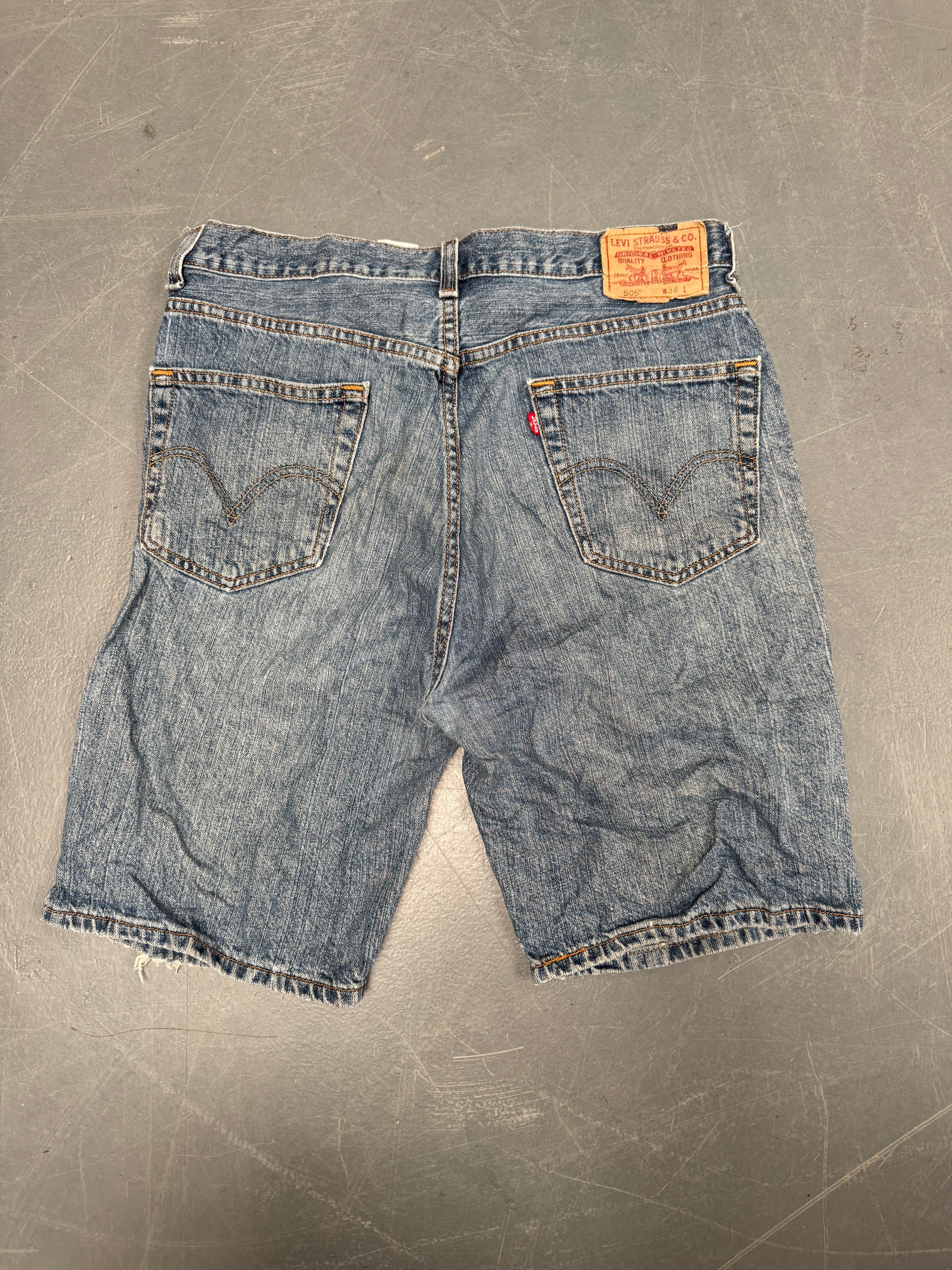 Vintage Levis Cut Off Denim Shorts - 90s Made - W 34 - SH714