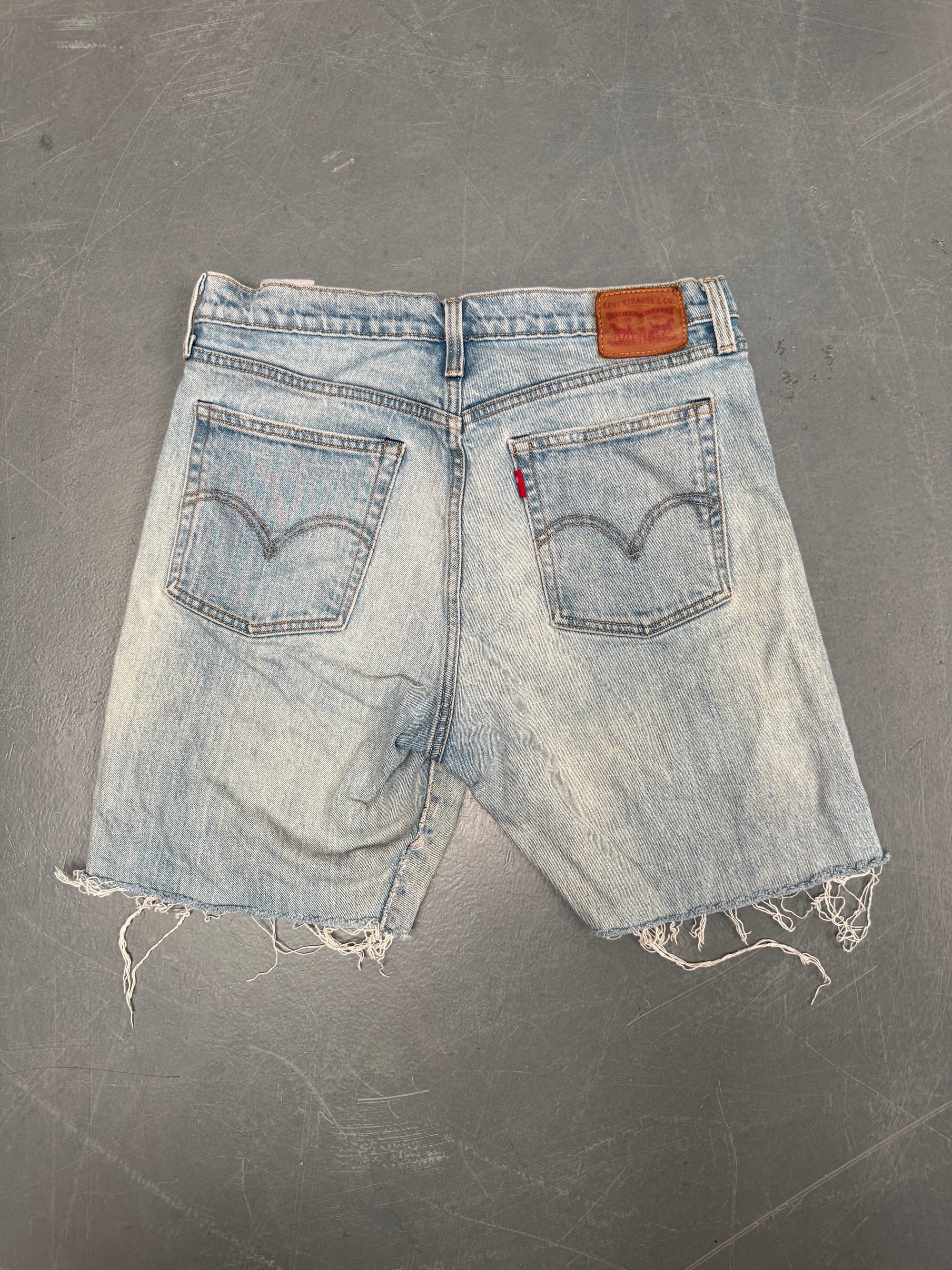 Vintage Levis Cut Off Denim Shorts - 90s Made - W 30 - SH724