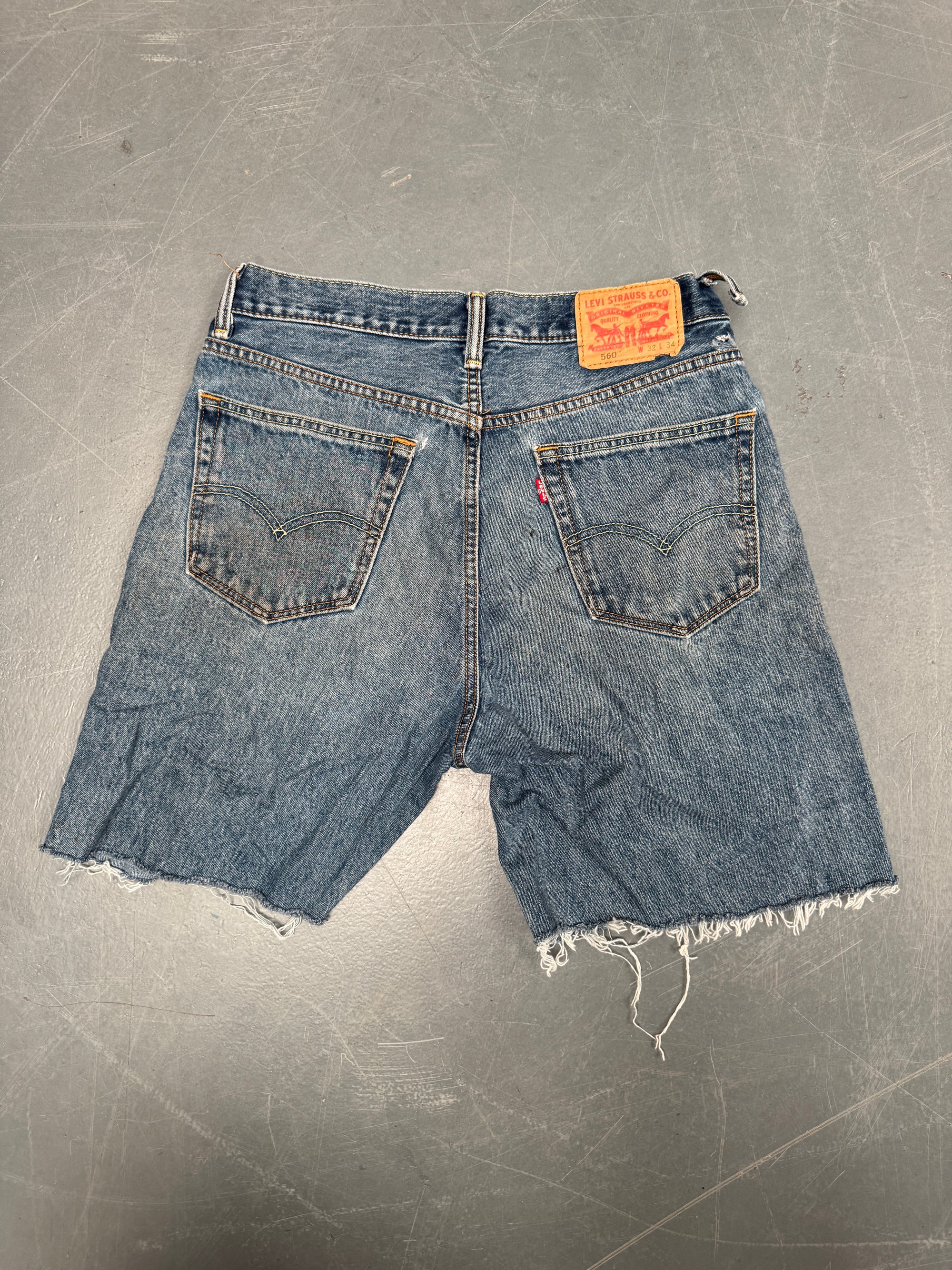 Vintage Levis Cut Off Denim Shorts - 90s Made - W 30 - SH725