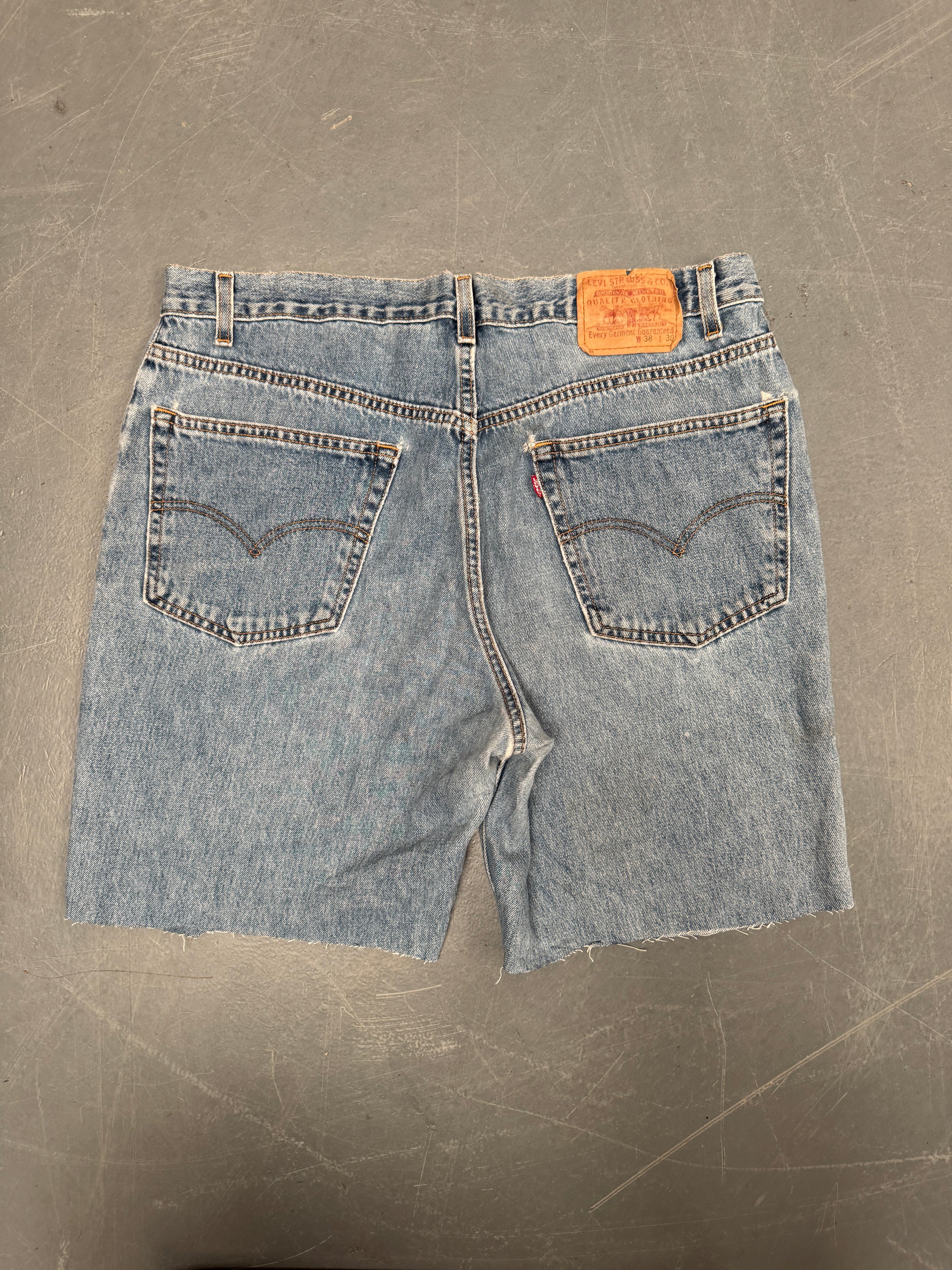 Vintage Levis Cut Off Denim Shorts - 90s Made - W 36 - SH735
