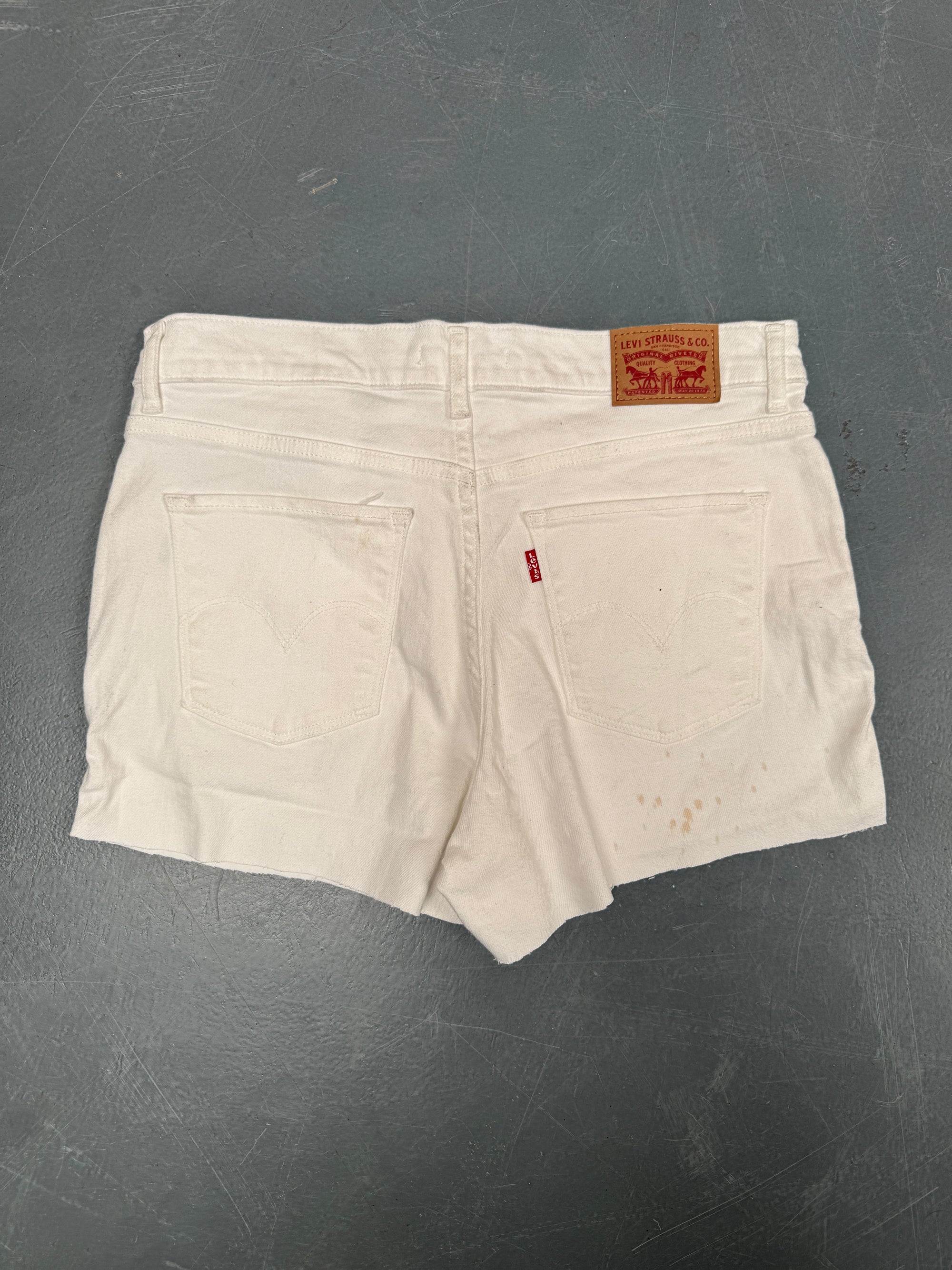 Vintage Levis Cut Off Denim Shorts - 90s Made - W 31 - SH745