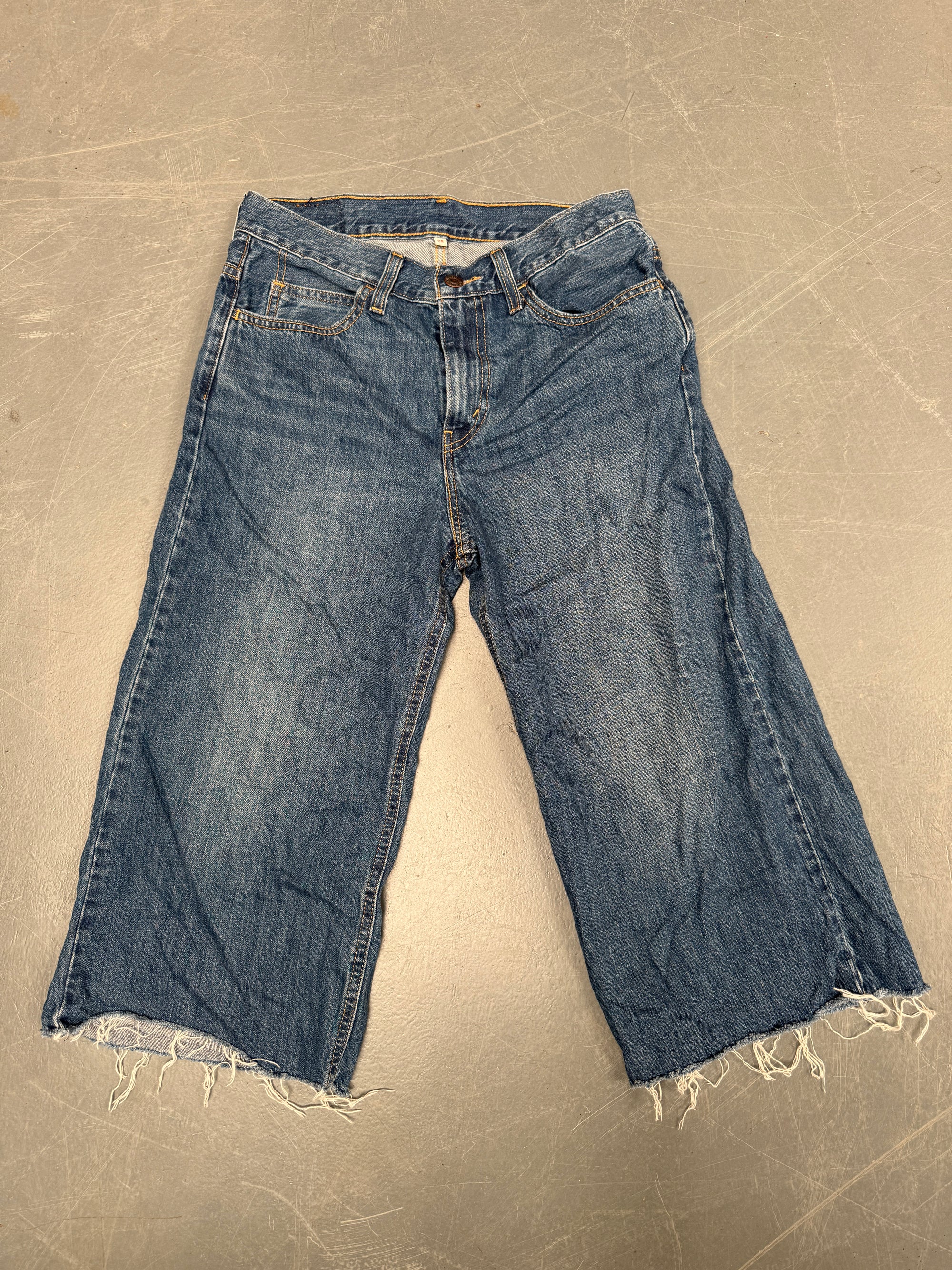 Vintage Levis Cut Off Denim Shorts - 90s Made - W 28 - SH746