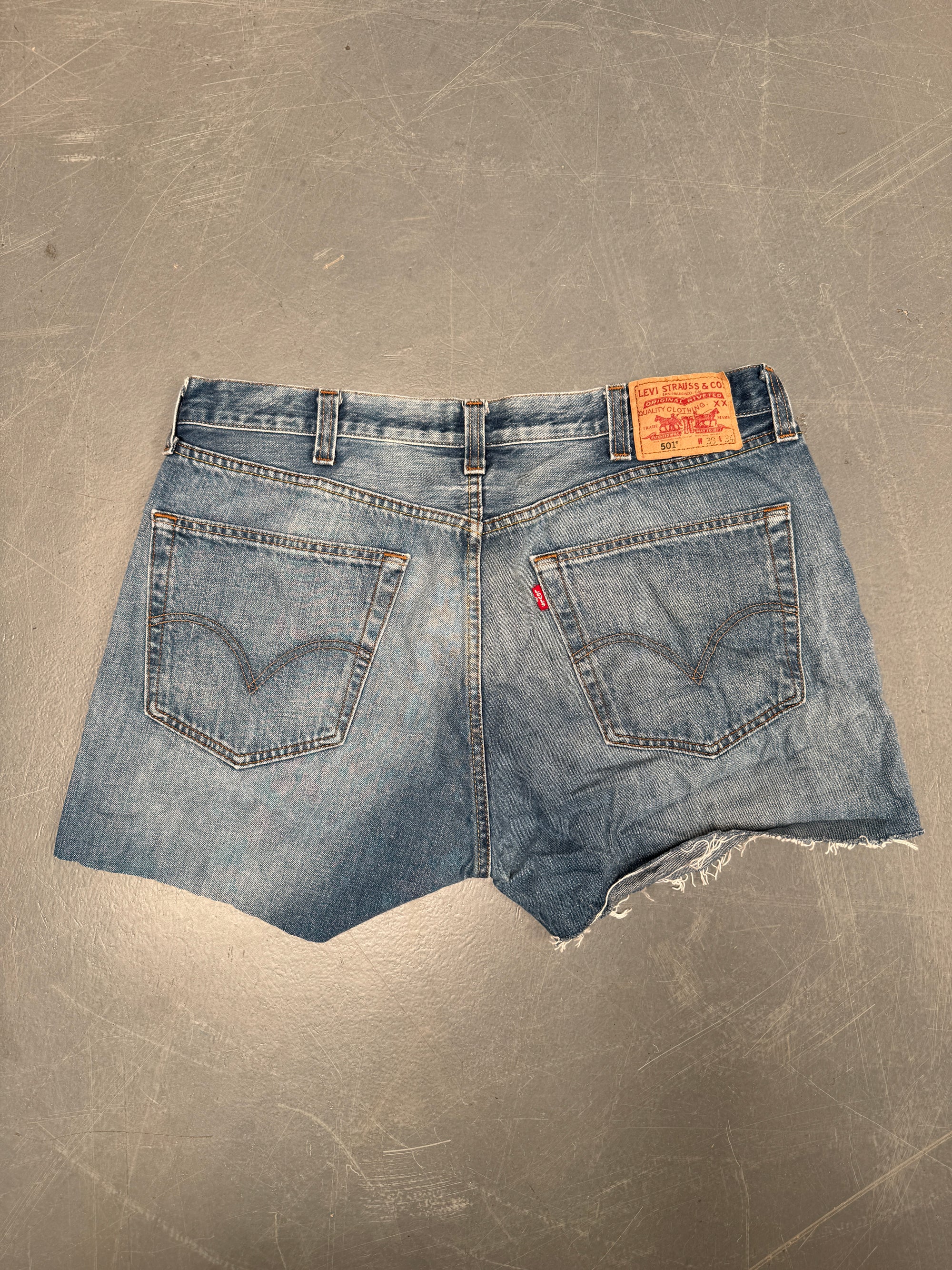 Vintage Levis Cut Off Denim Shorts - 90s Made - W 36 - SH747