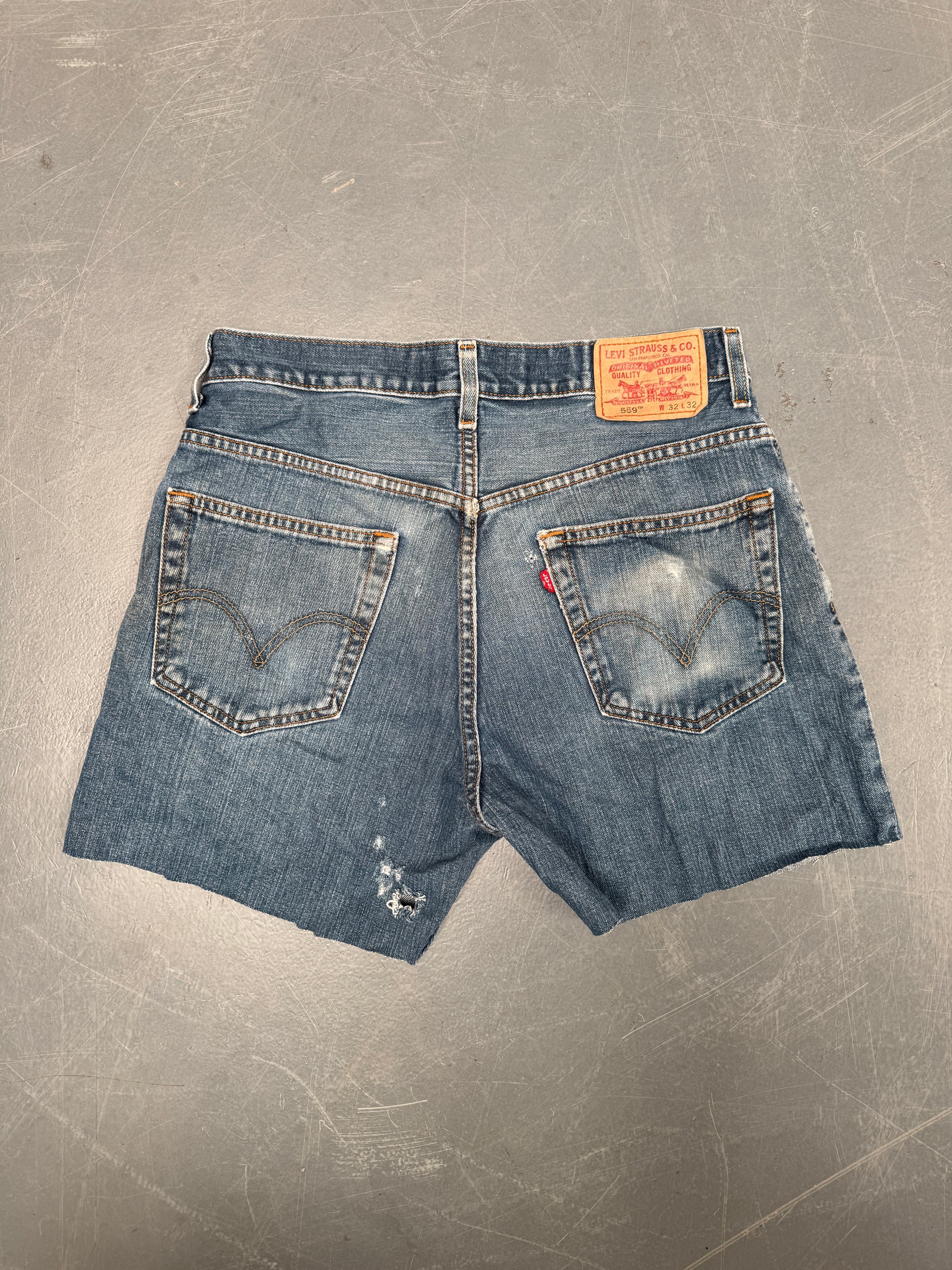 Vintage Levis Cut Off Denim Shorts - 90s Made - W 30 - SH749