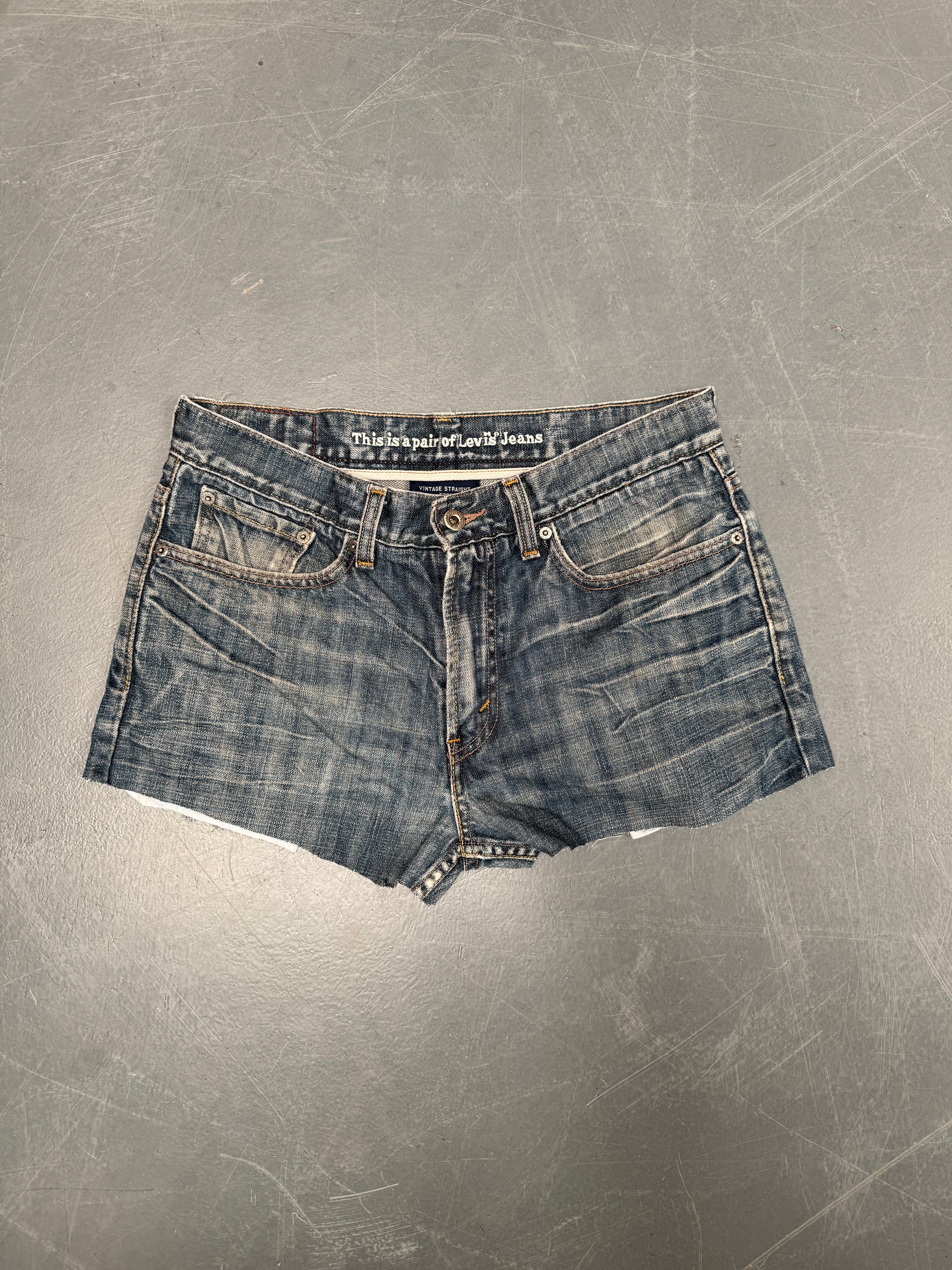Vintage Levis Cut Off Denim Shorts - 90s Made - W 32 - SH752