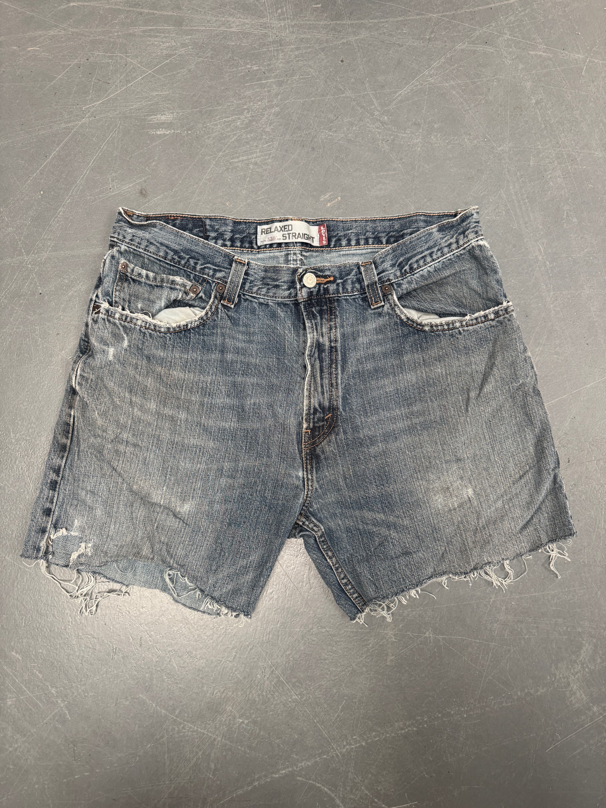 Vintage Levis Cut Off Denim Shorts - 90s Made - W 34 - SH759