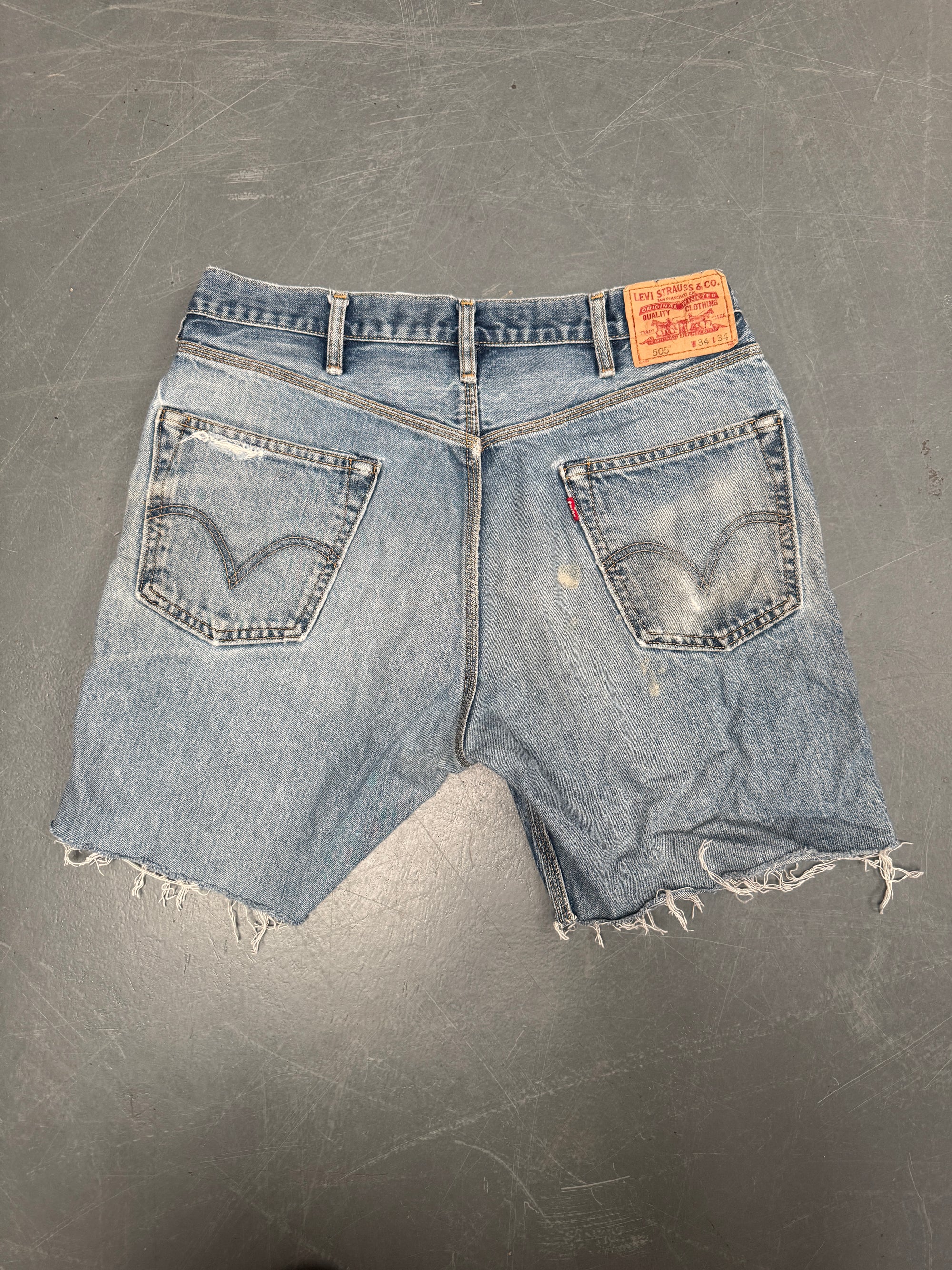 Vintage Levis Cut Off Denim Shorts - 90s Made - W 32 - SH764
