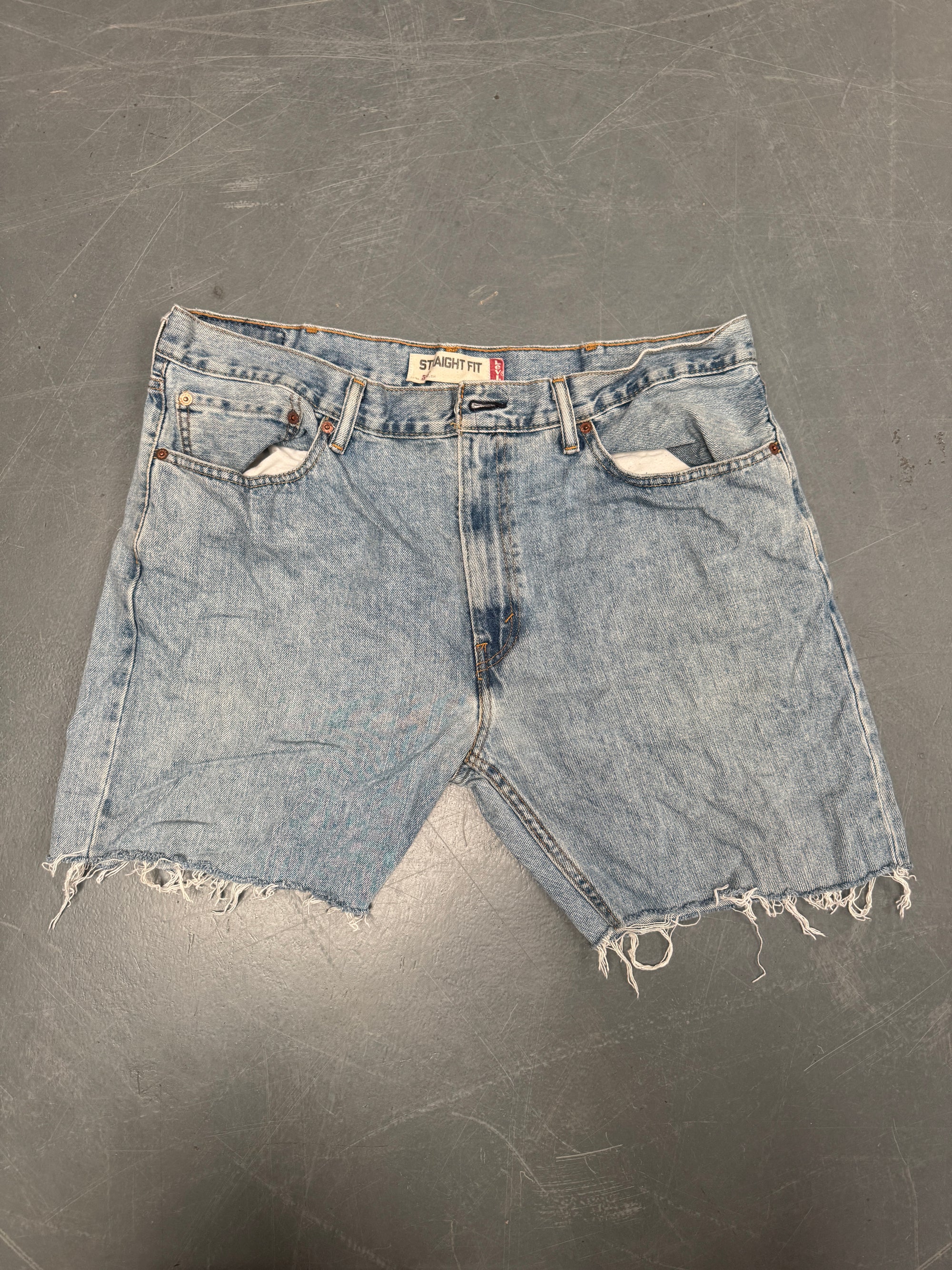 Vintage Levis Cut Off Denim Shorts - 90s Made - W 38 - SH767