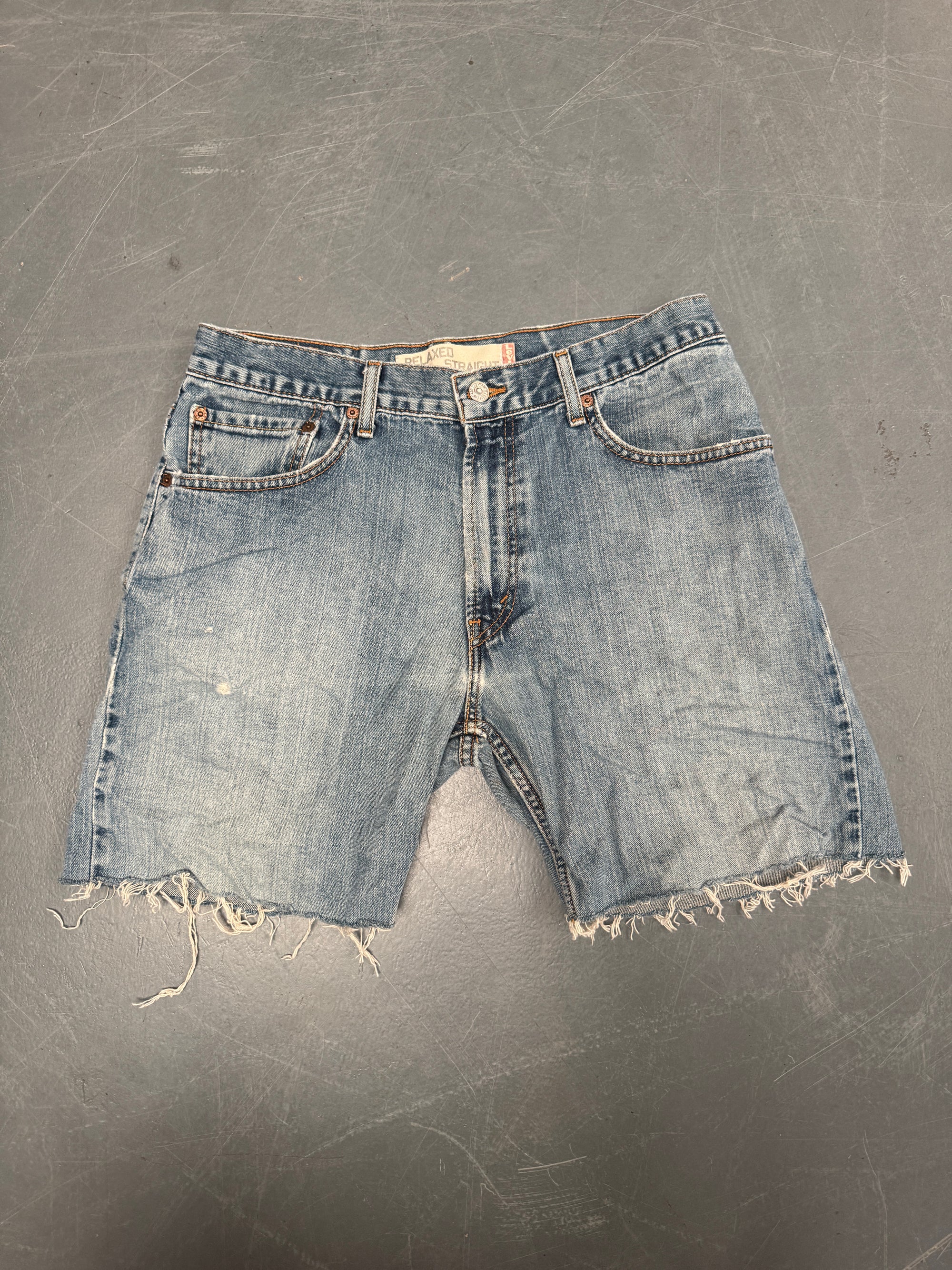 Vintage Levis Cut Off Denim Shorts - 90s Made - W 32 - SH772