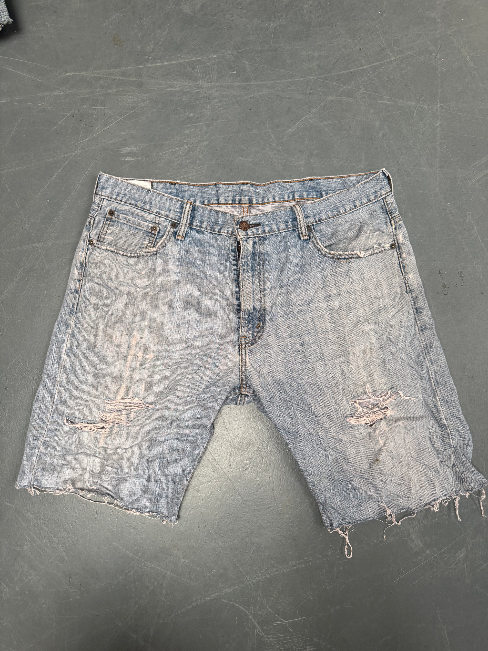 Vintage Levis Cut Off Denim Shorts - 90s Made - W 38 - SH775