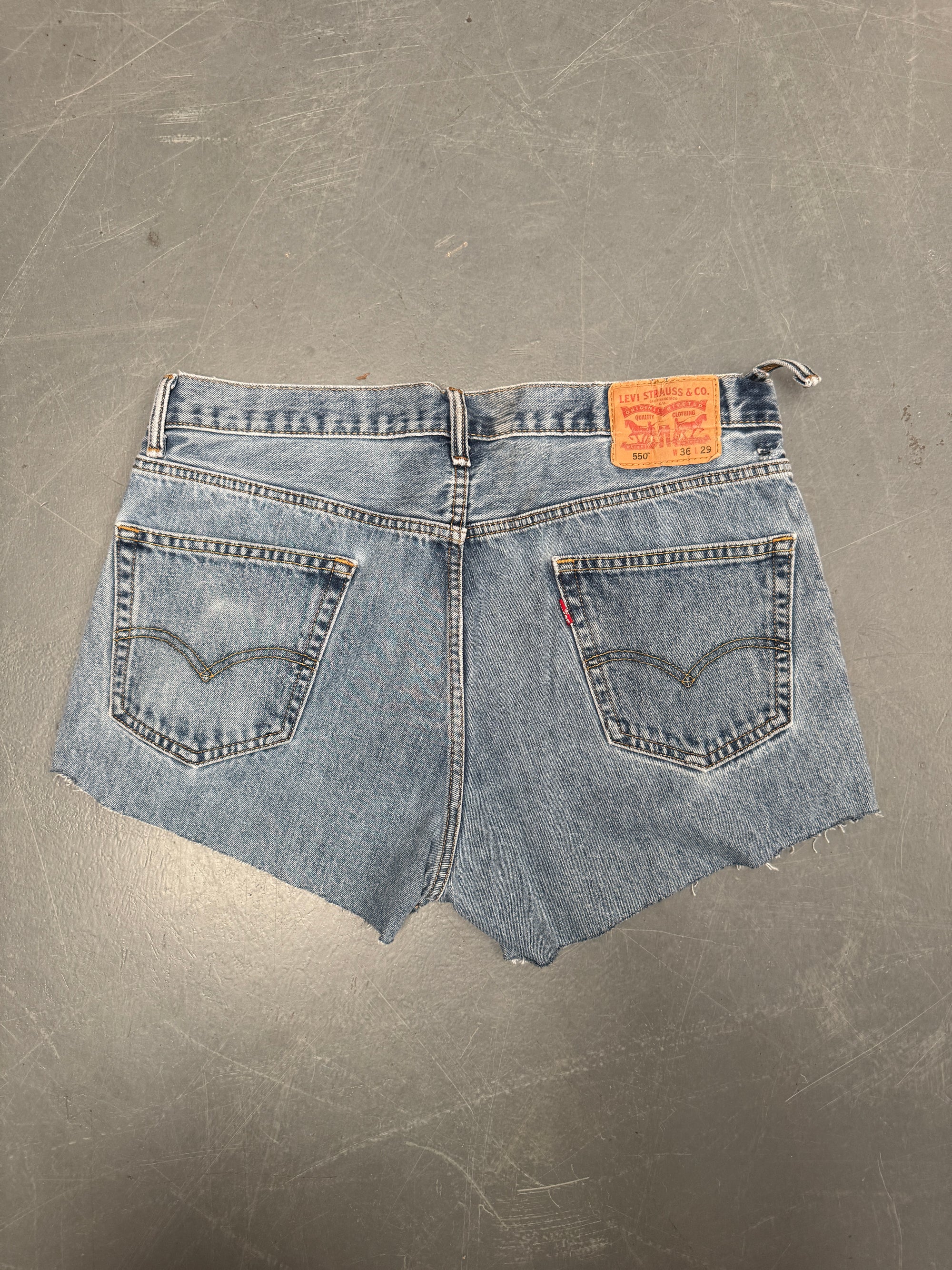 Vintage Levis Cut Off Denim Shorts - 90s Made - W 34 - SH780