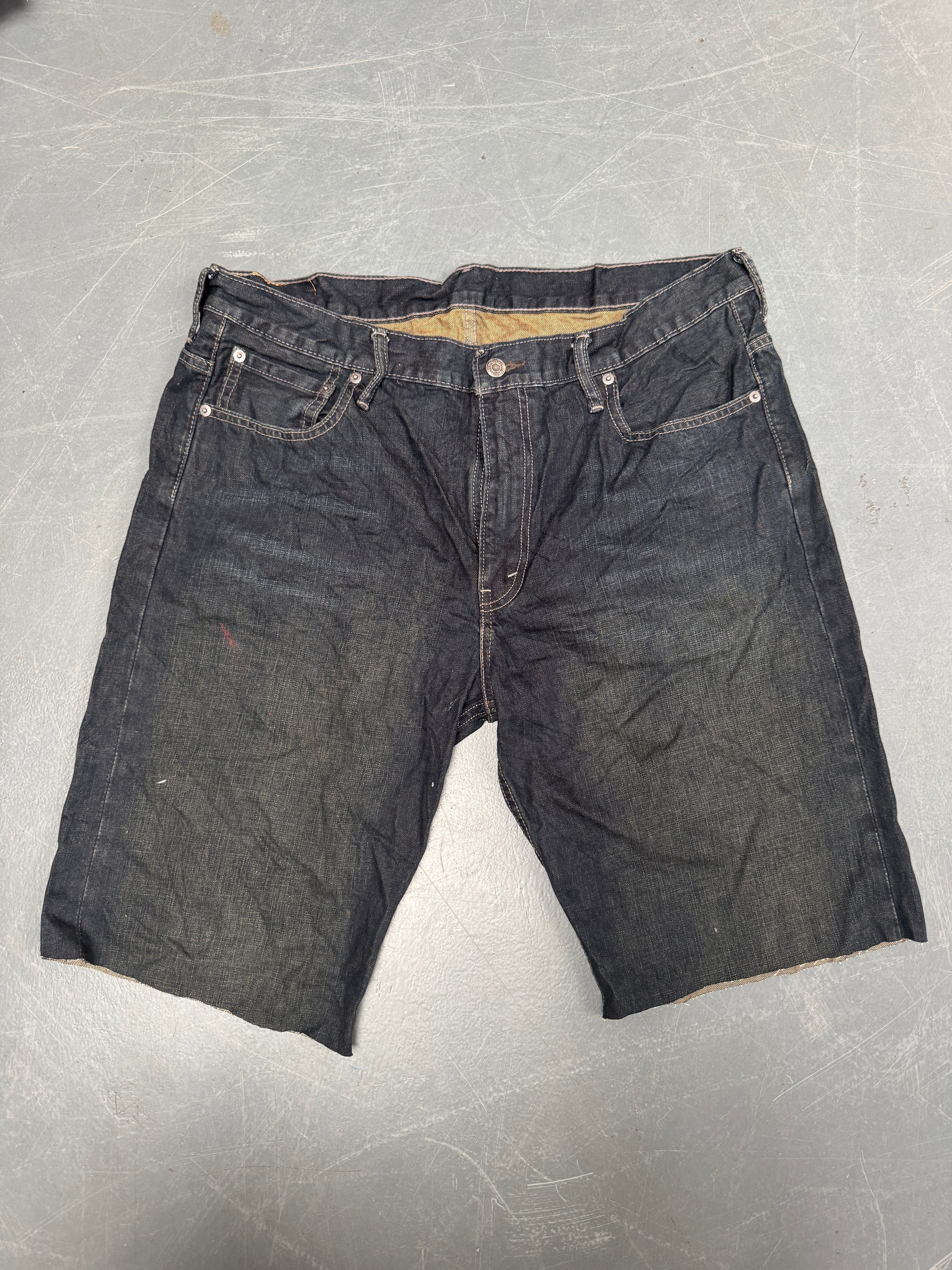Vintage Levis Cut Off Denim Shorts - 90s Made - W 36 - SH781
