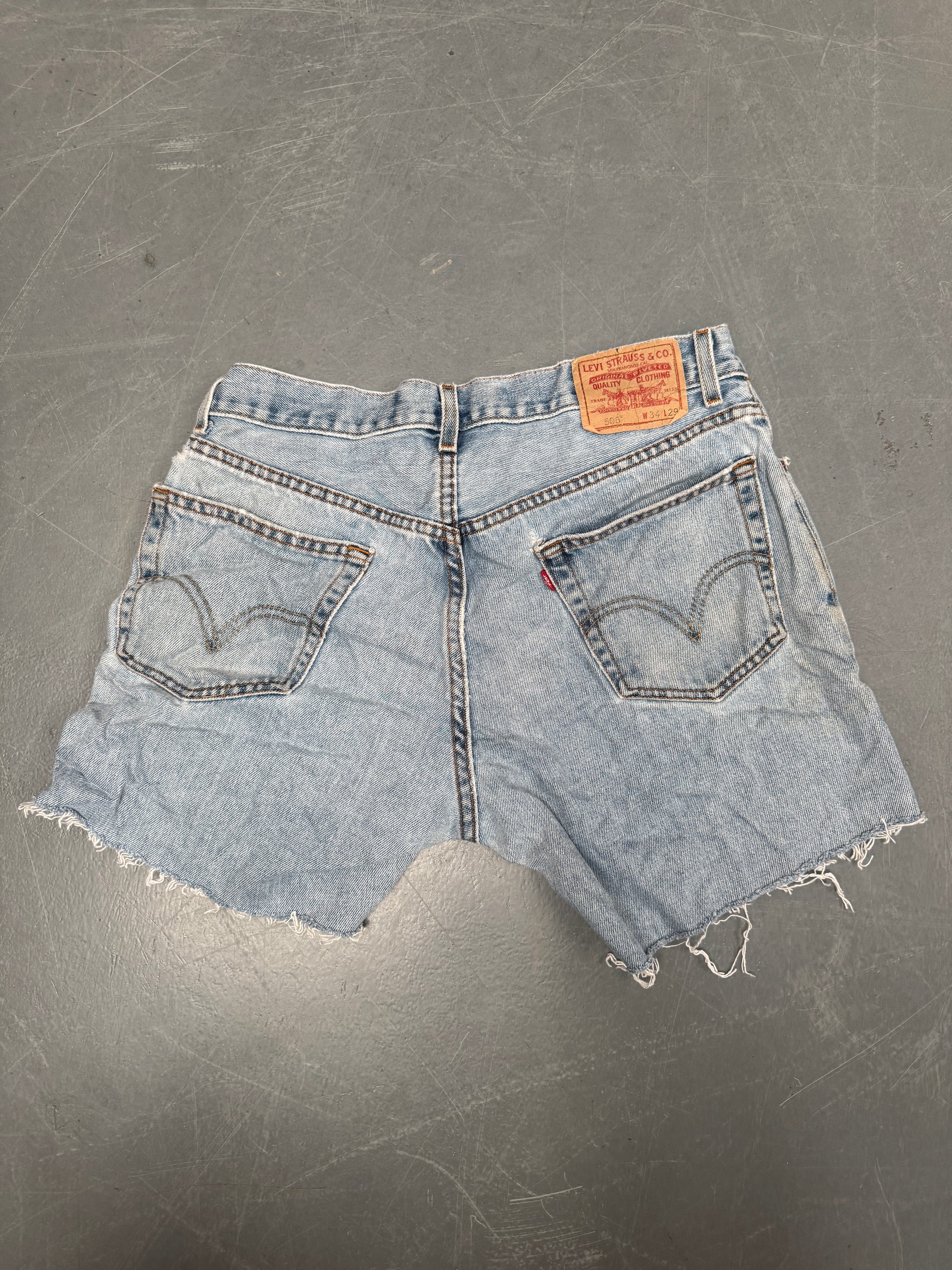 Vintage Levis Cut Off Denim Shorts - 90s Made - W 30 - SH782