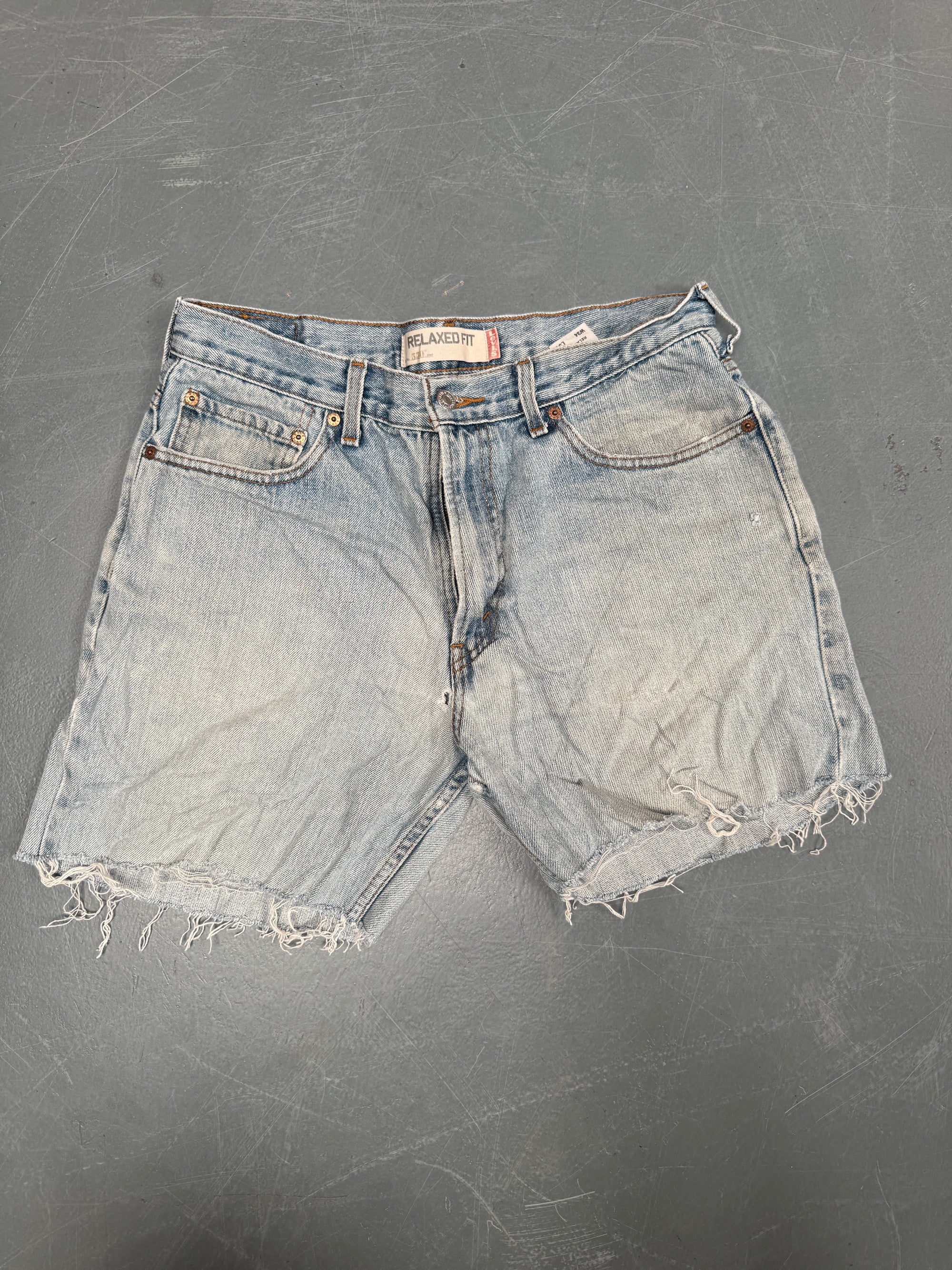 Vintage Levis Cut Off Denim Shorts - 90s Made - W 32 - SH787