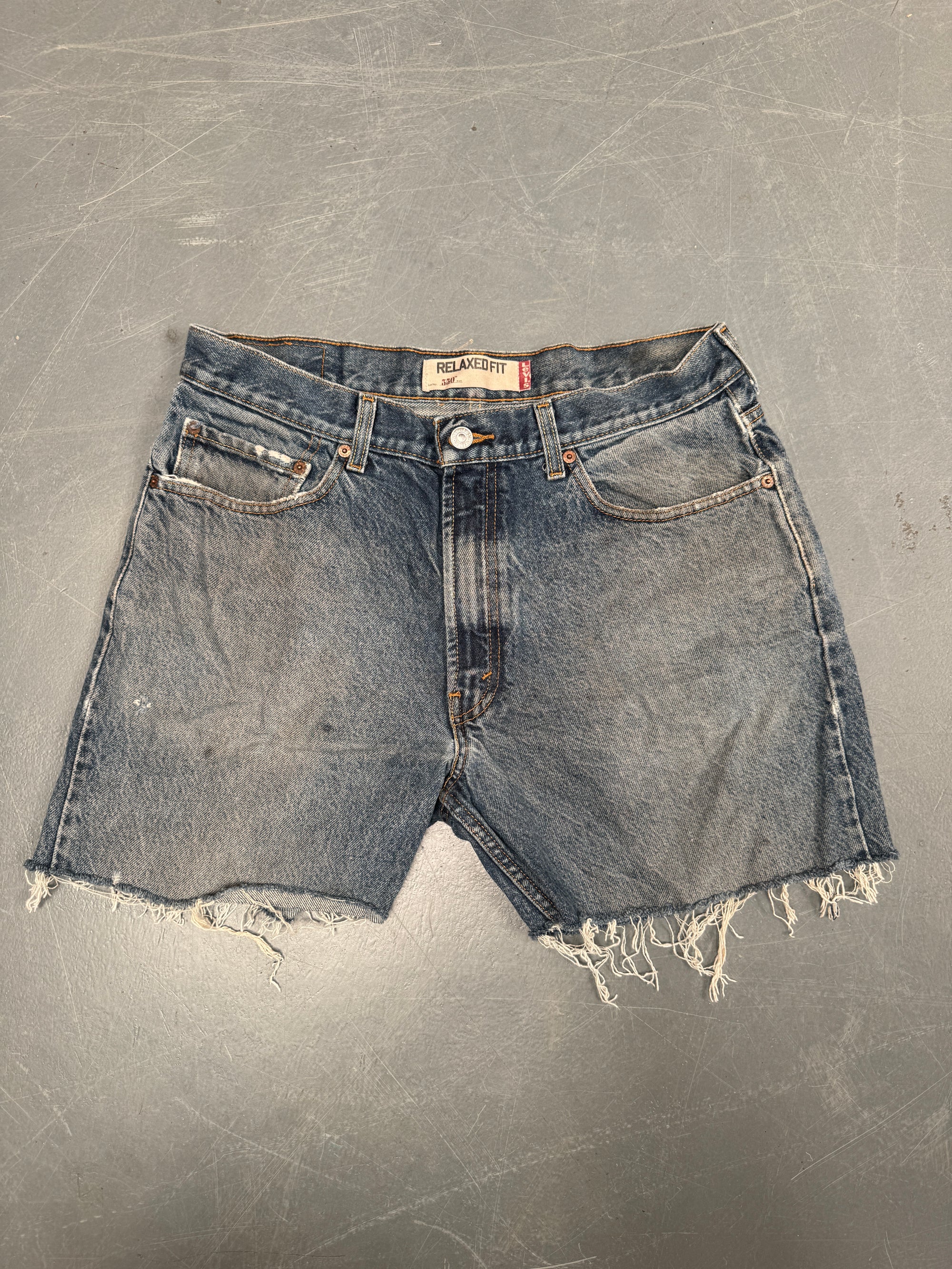 Vintage Levis Cut Off Denim Shorts - 90s Made - W 32 - SH788