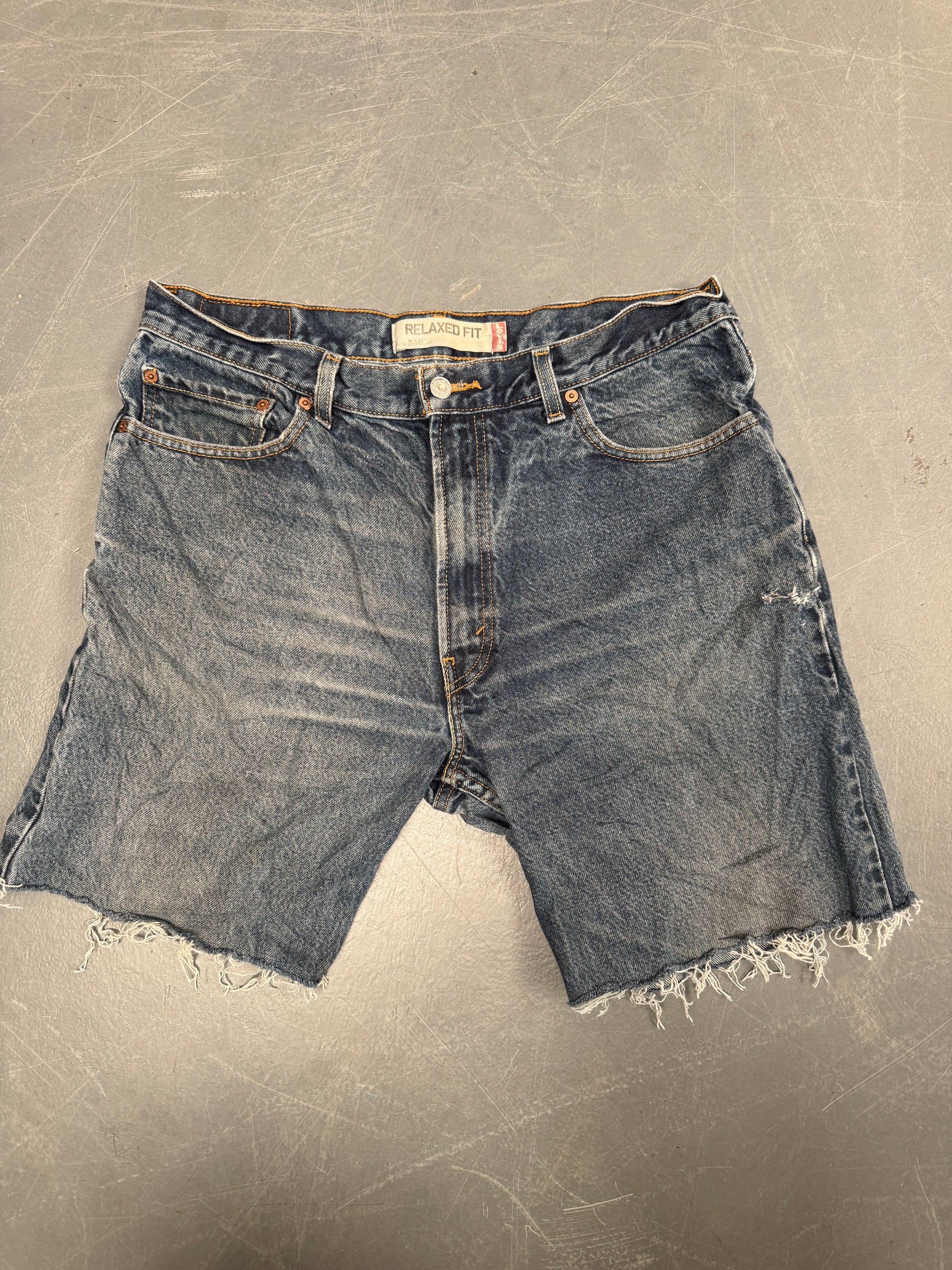 Vintage Levis Cut Off Denim Shorts - 90s Made - W 34 - SH789