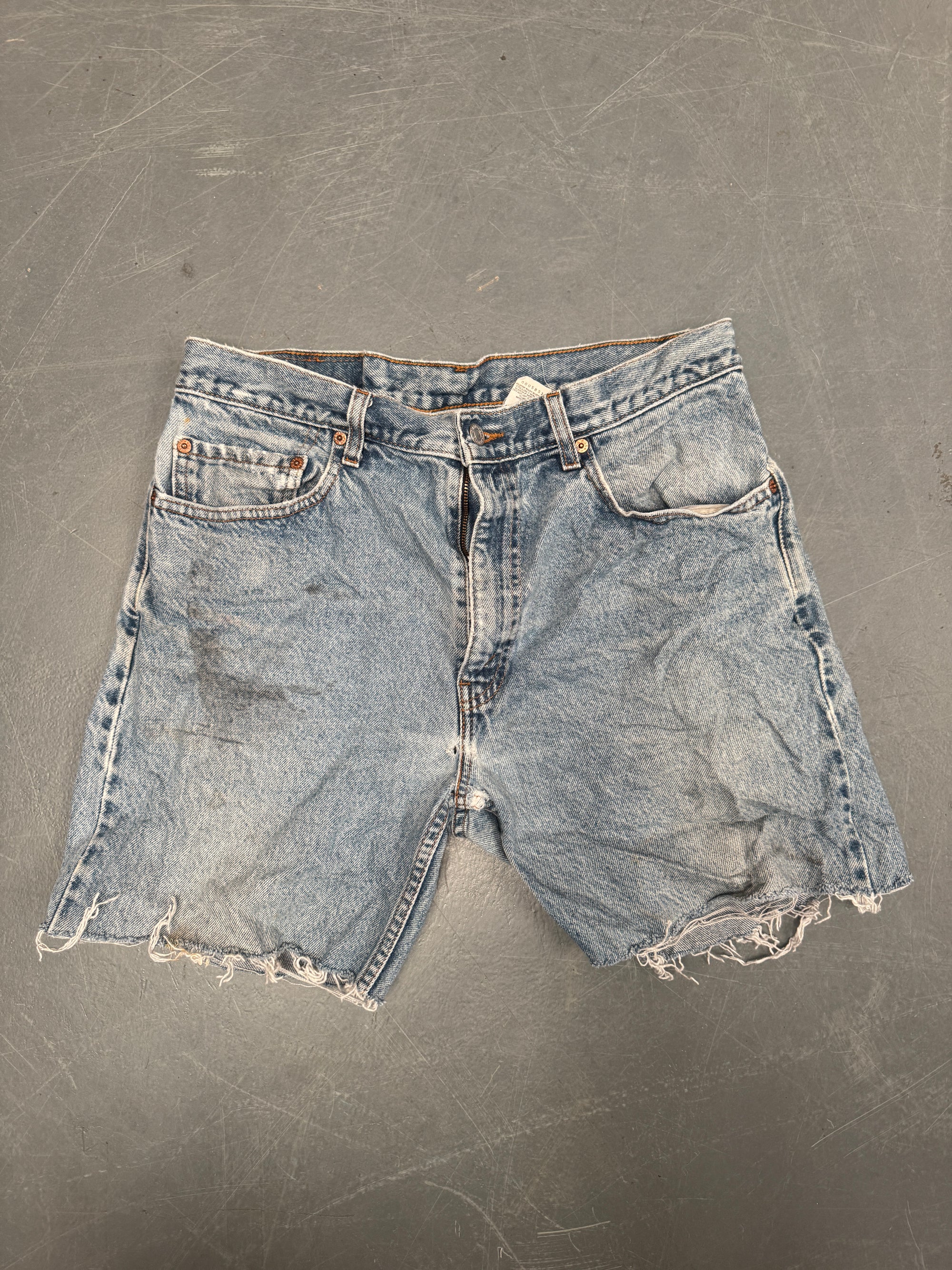 Vintage Levis Cut Off Denim Shorts - 90s Made - W 32 - SH793