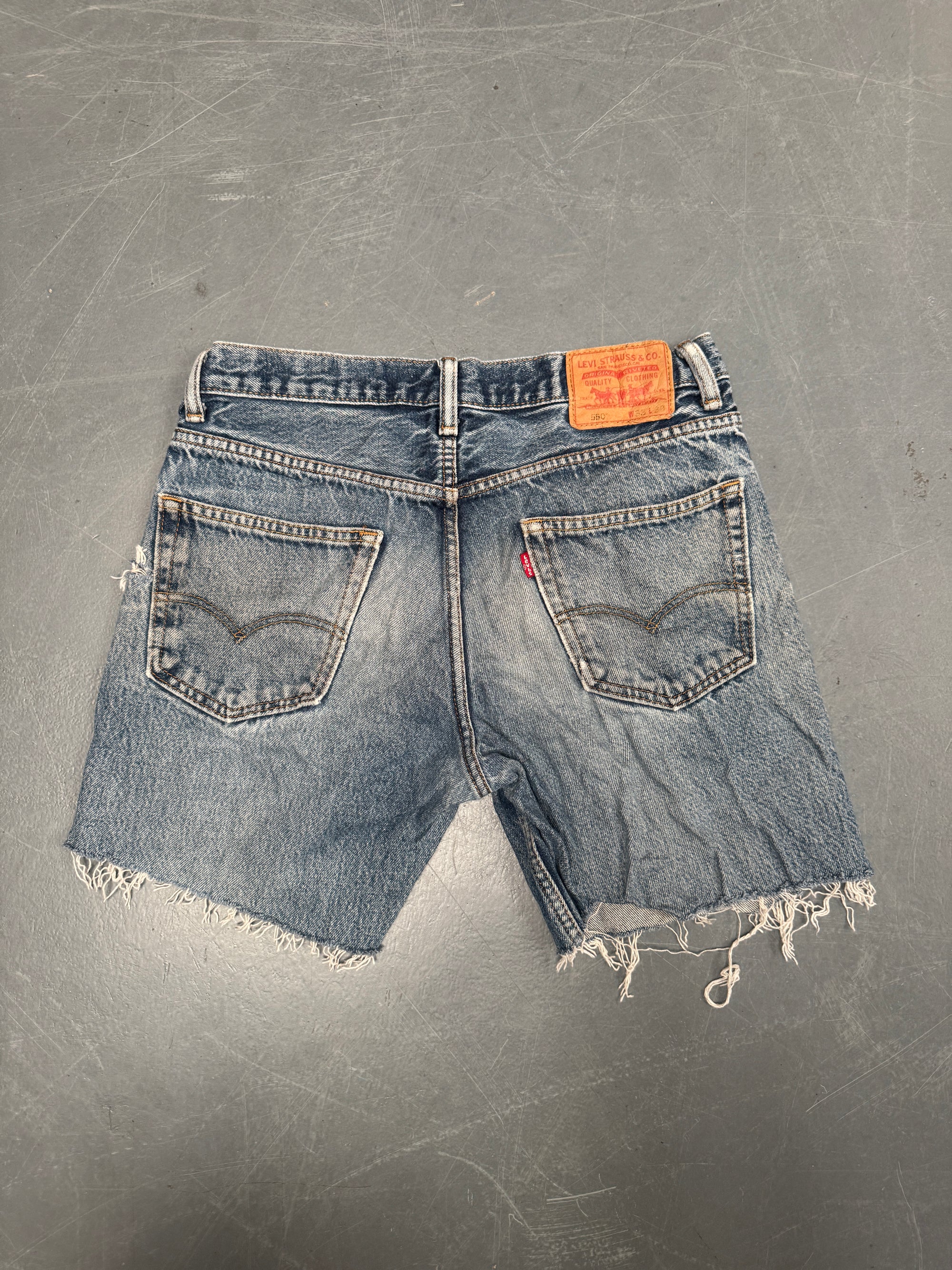 Vintage Levis Cut Off Denim Shorts - 90s Made - W 32 - SH794