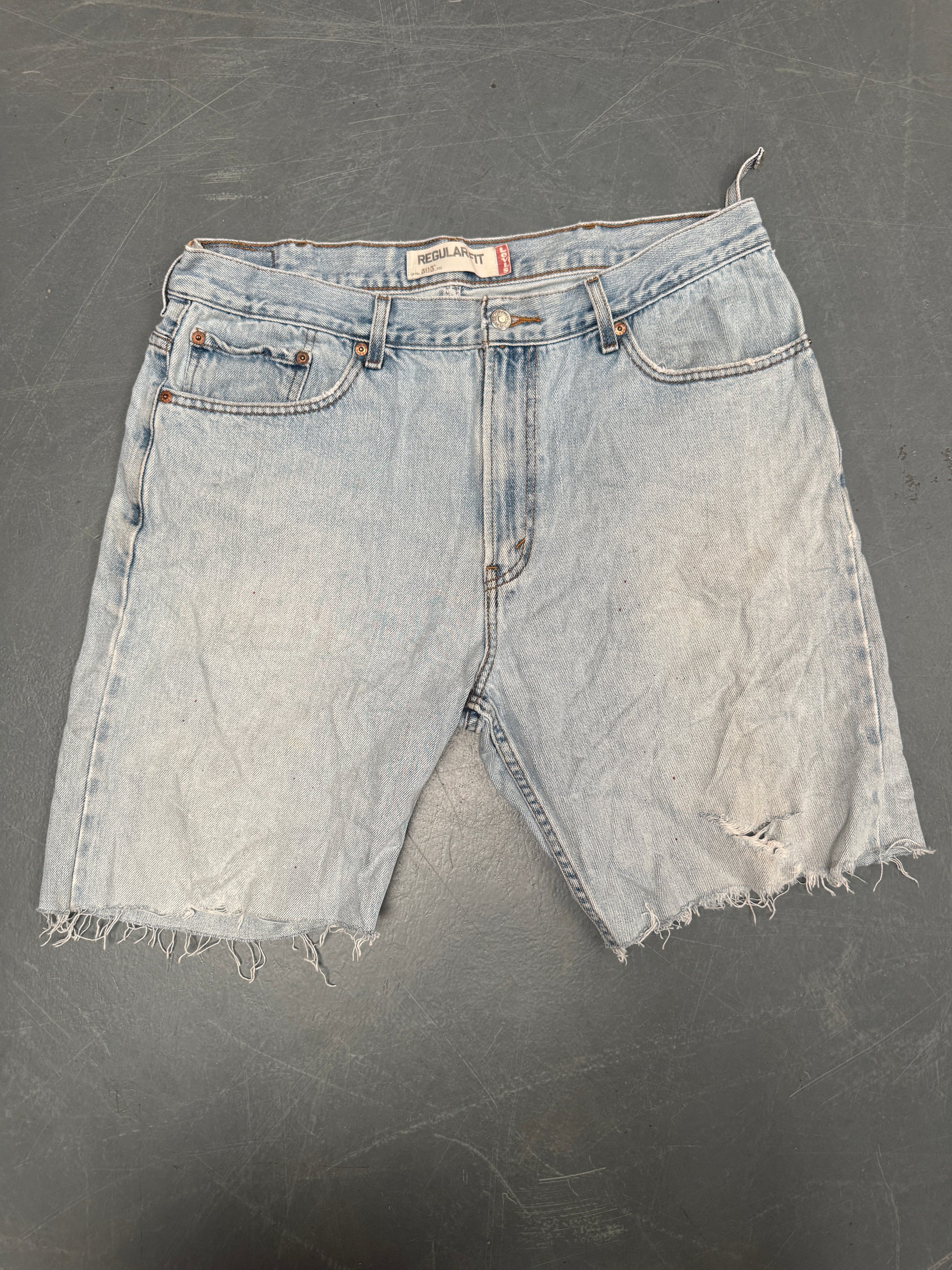 Vintage Levis Cut Off Denim Shorts - 90s Made - W 36 - SH804