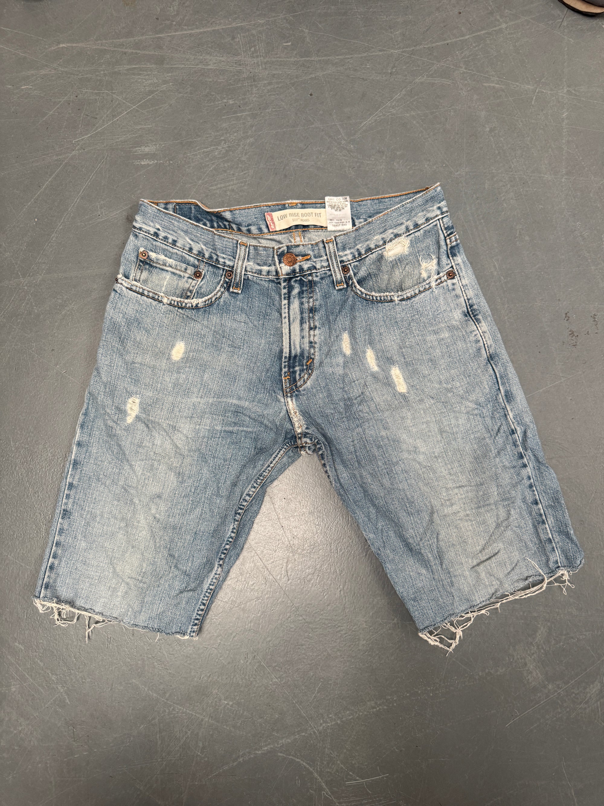 Vintage Levis Cut Off Denim Shorts - 90s Made - W 30 - SH805