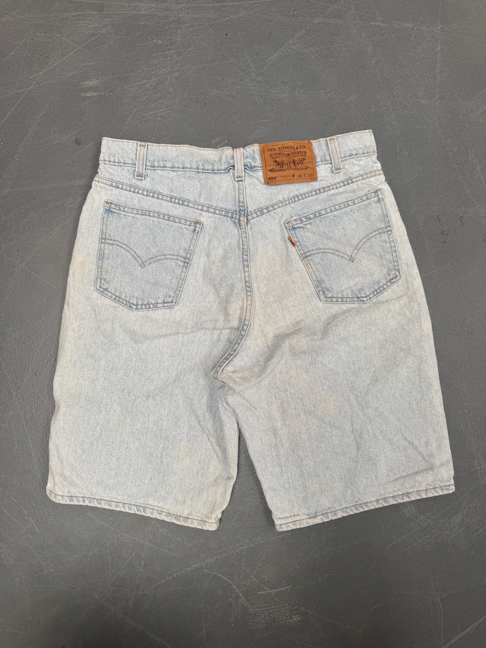 Vintage Levis Cut Off Denim Shorts - 90s Made - W 32 - SH819
