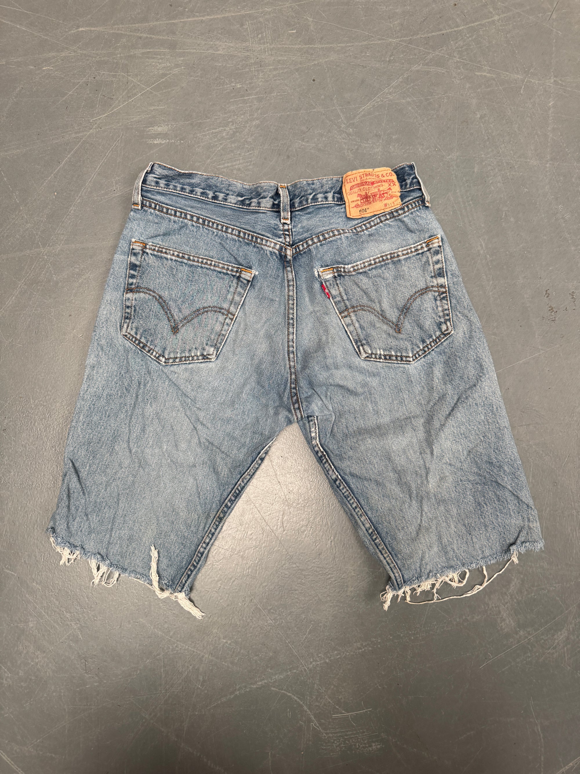 Vintage Levis Cut Off Denim Shorts - 90s Made - W 30 - SH823