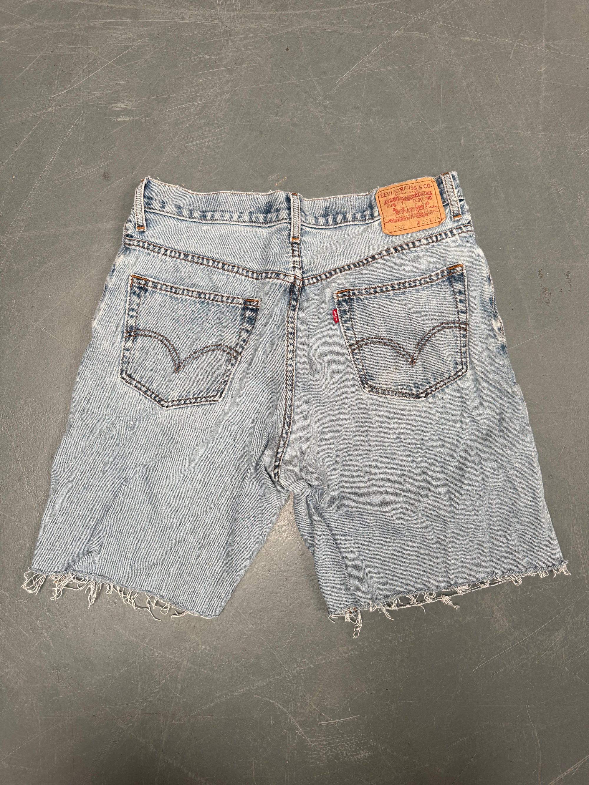 Vintage Levis Cut Off Denim Shorts - 90s Made - W 32 - SH825