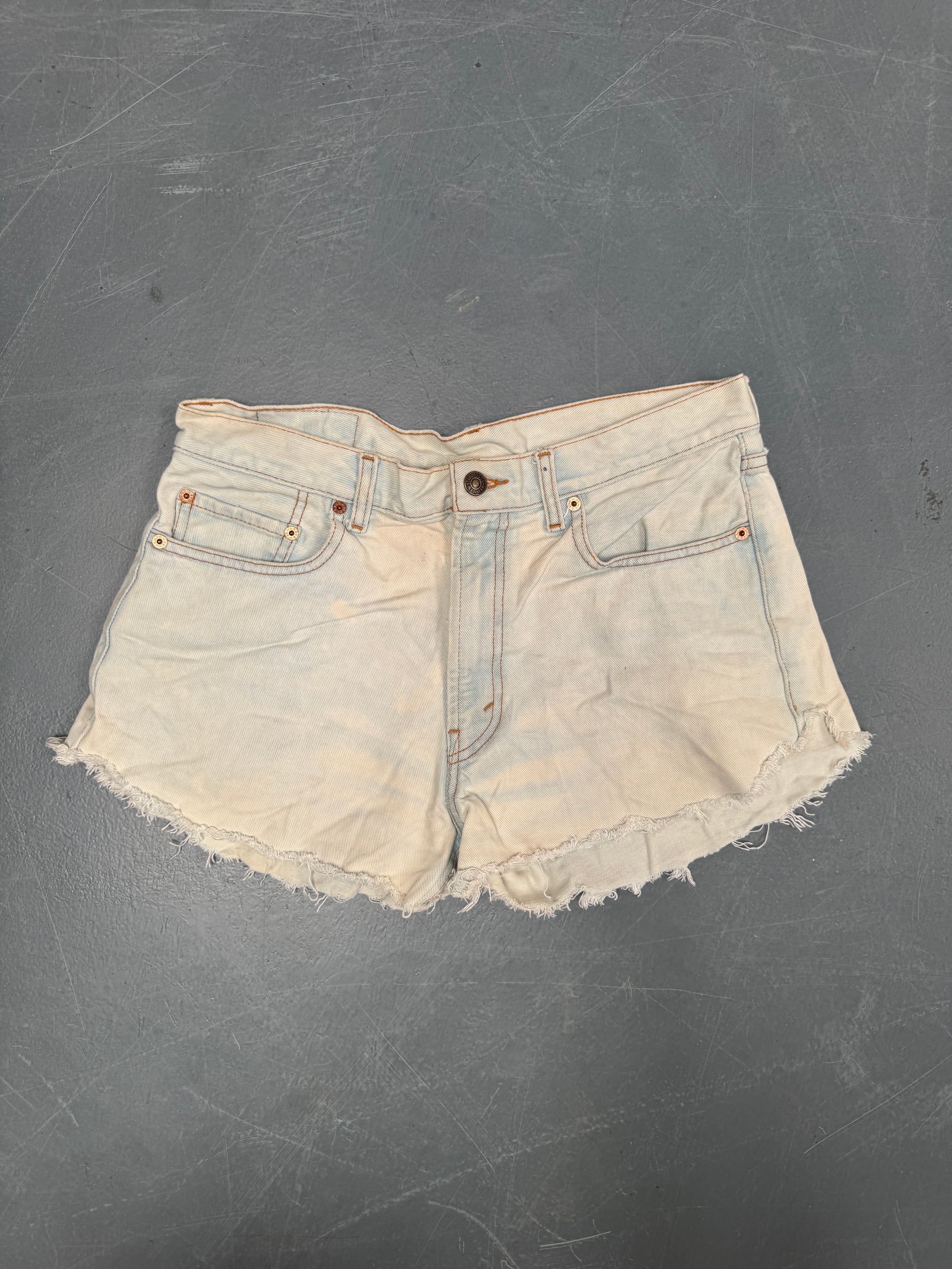 Vintage Levis Cut Off Denim Shorts - 90s Made - W 32 - SH827