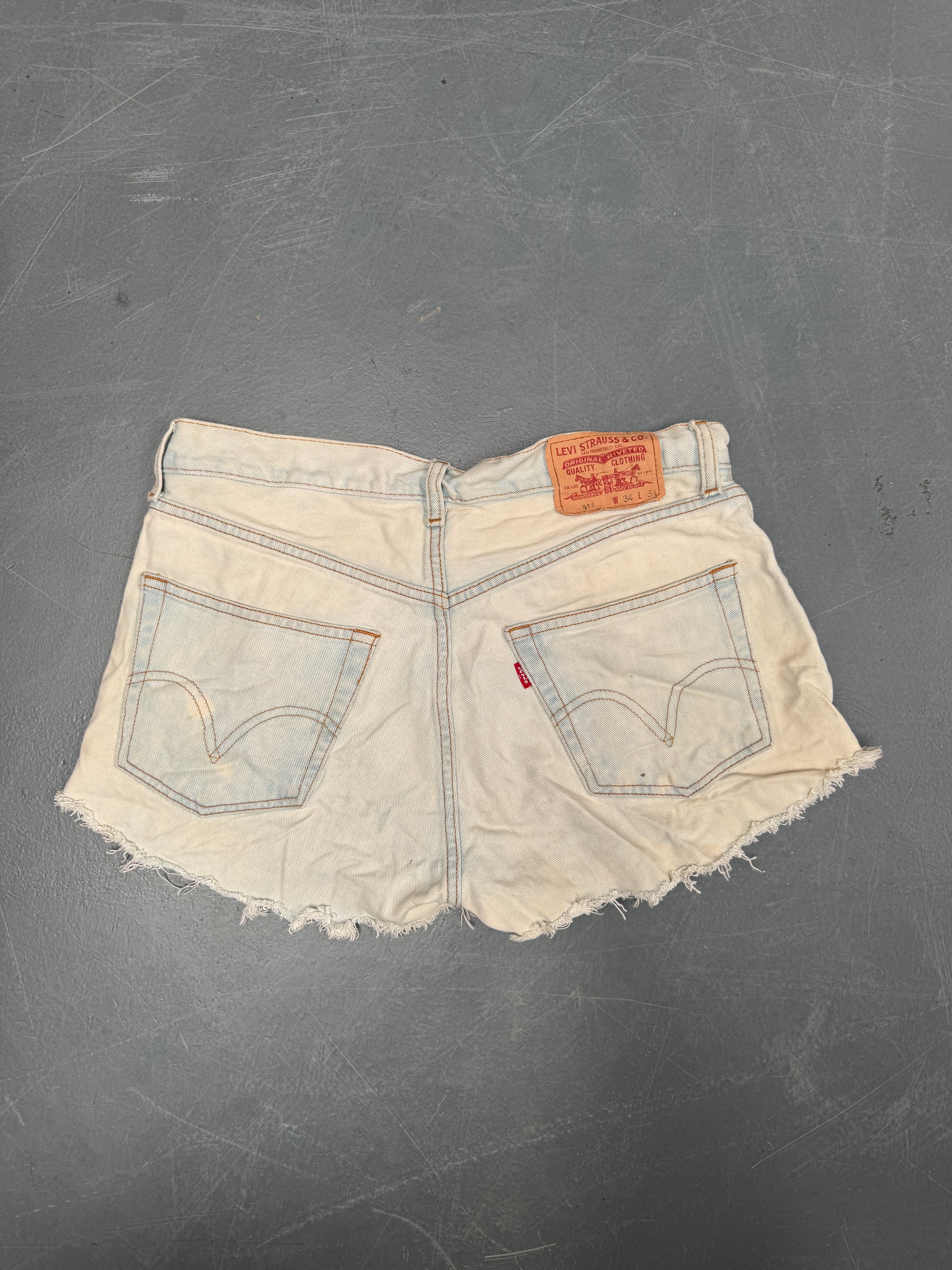Vintage Levis Cut Off Denim Shorts - 90s Made - W 32 - SH827