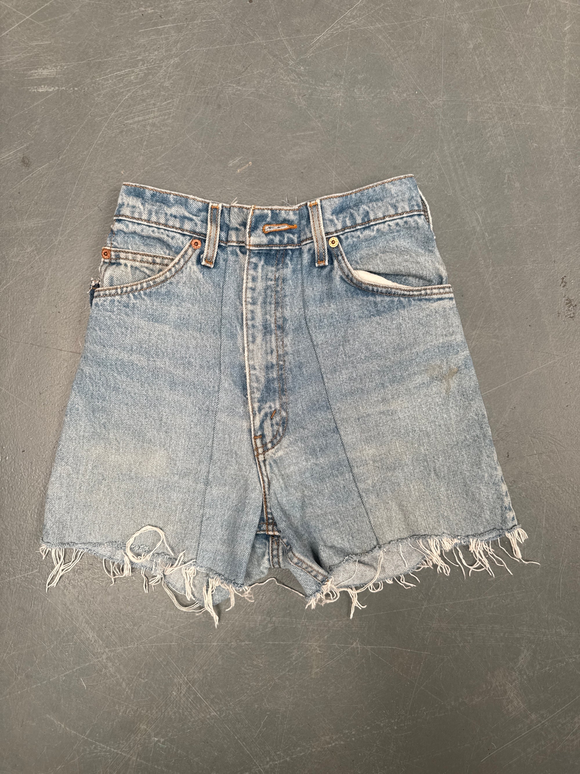 Vintage Levis Cut Off Denim Shorts - 90s Made - W 26 - SH843