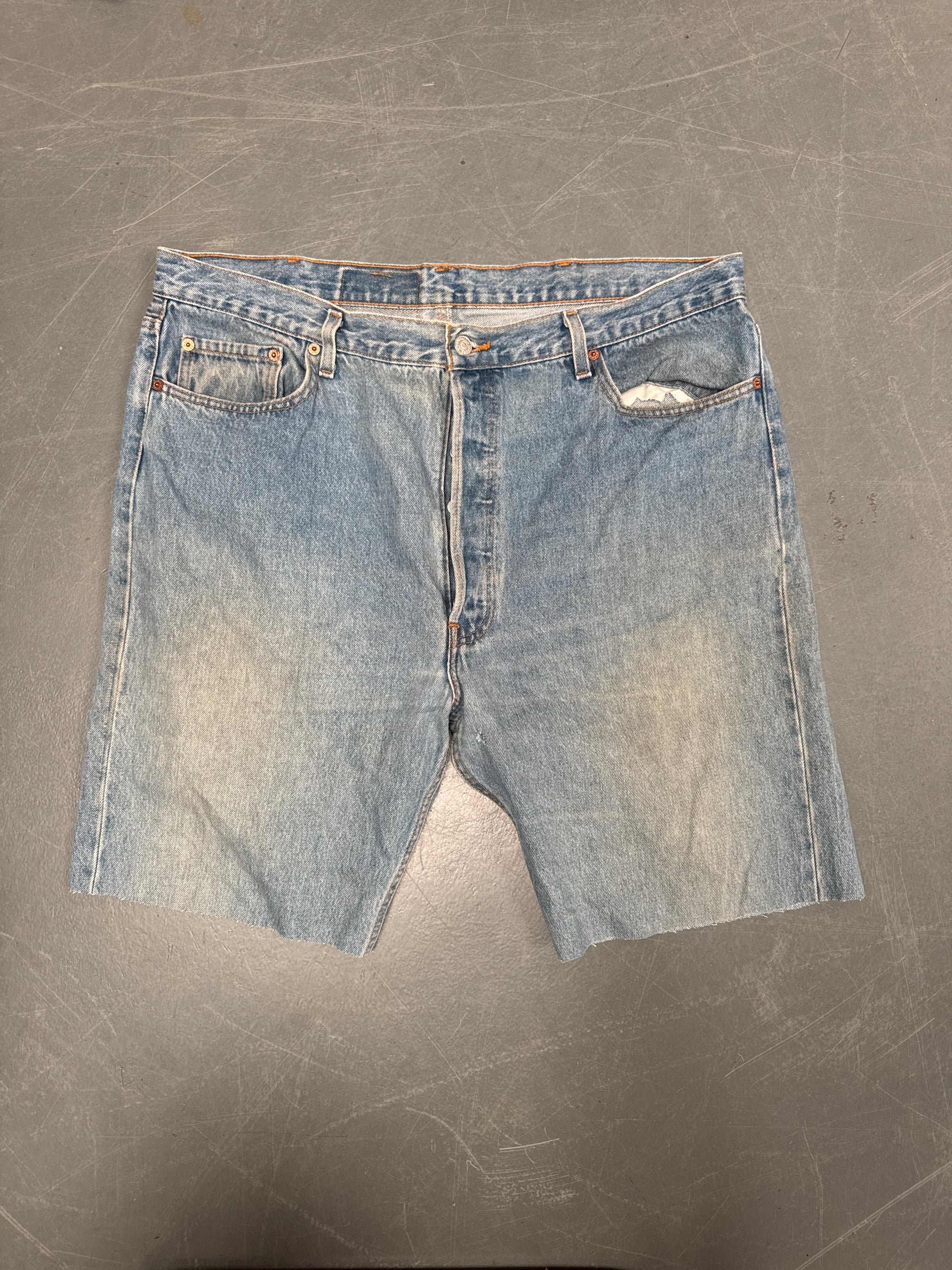 Vintage Levis Cut Off Denim Shorts - 90s Made - W 38 - SH848