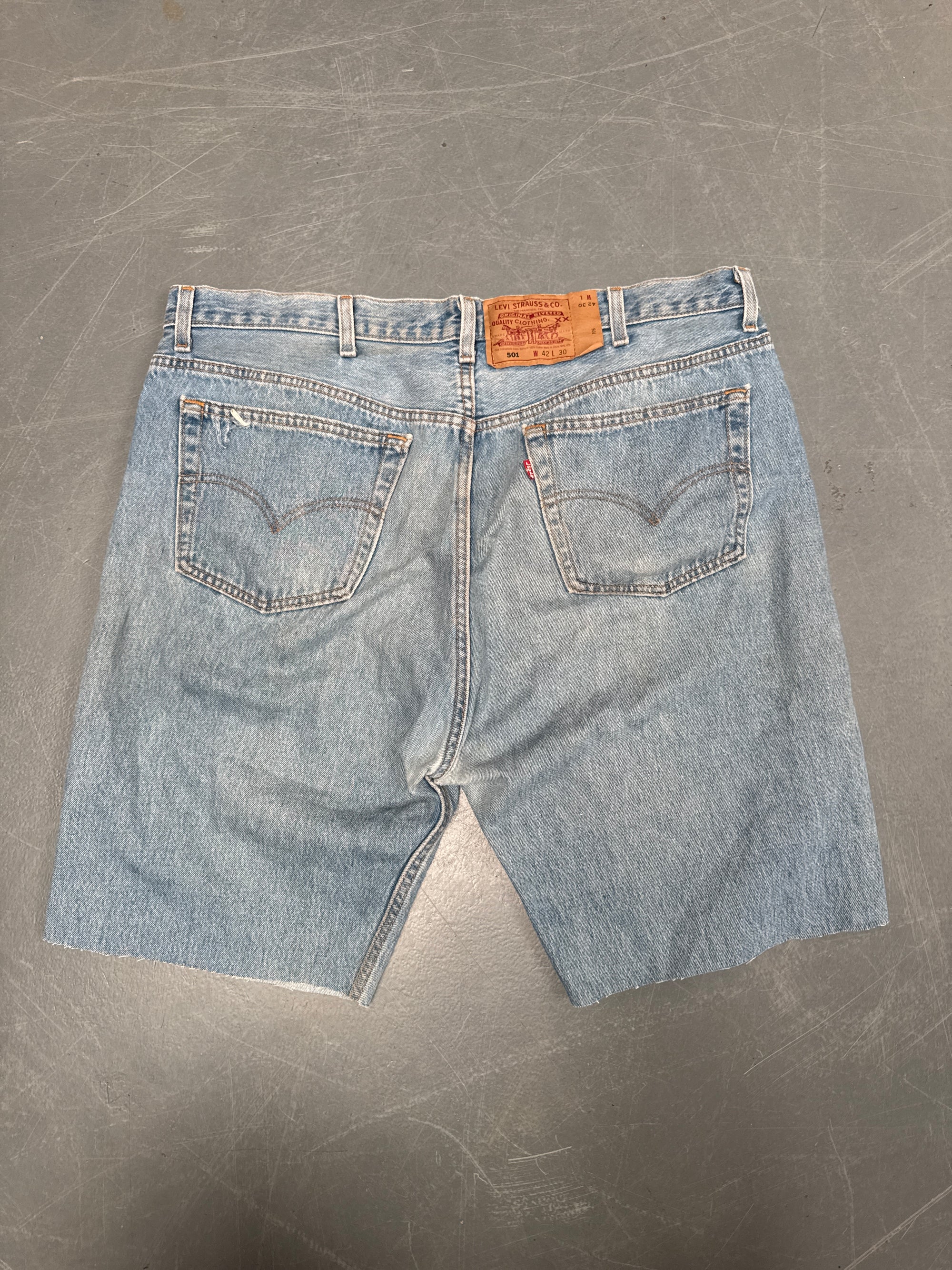 Vintage Levis Cut Off Denim Shorts - 90s Made - W 38 - SH848