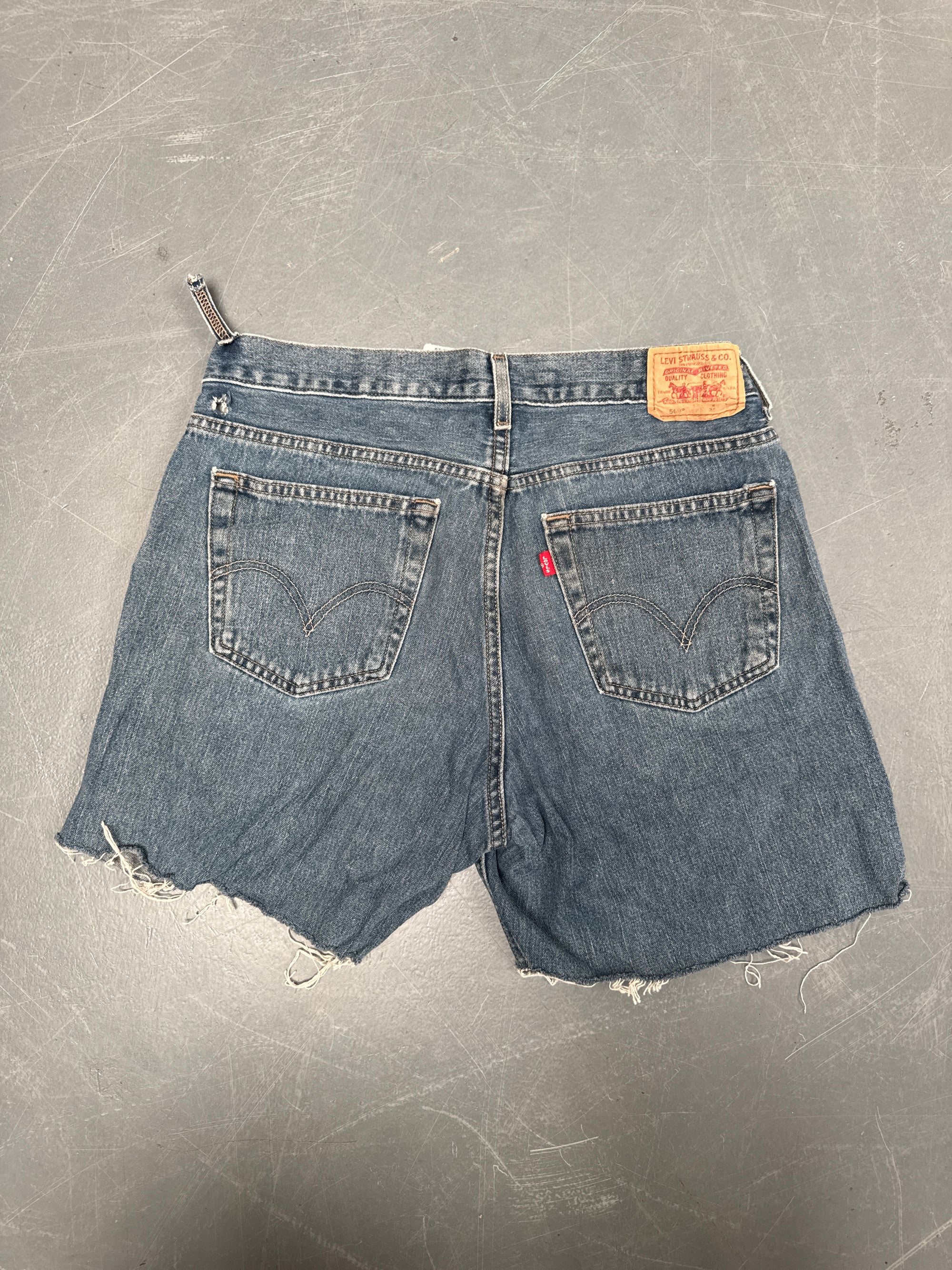 Vintage Levis Cut Off Denim Shorts - 90s Made - W 32 - SH849