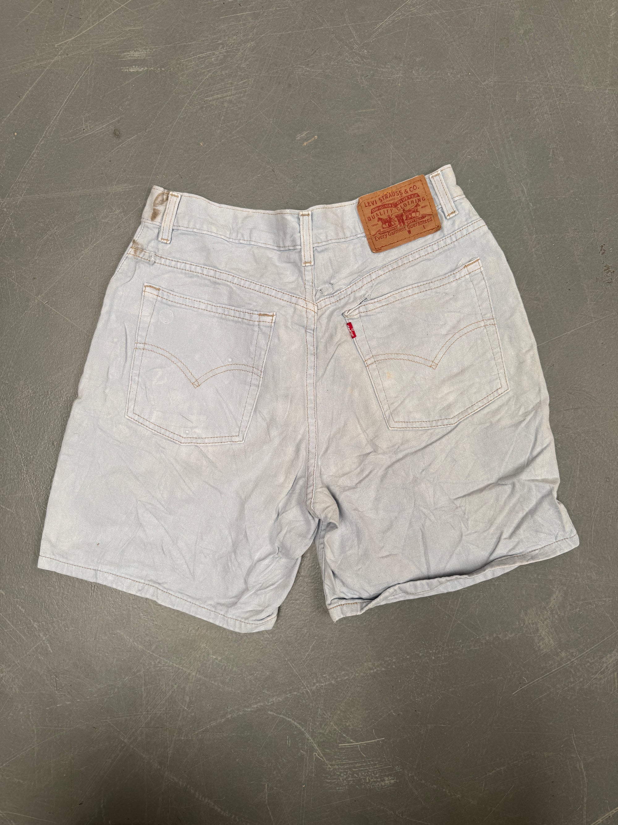 Vintage Levis Cut Off Denim Shorts - 90s Made - W 28 - SH858