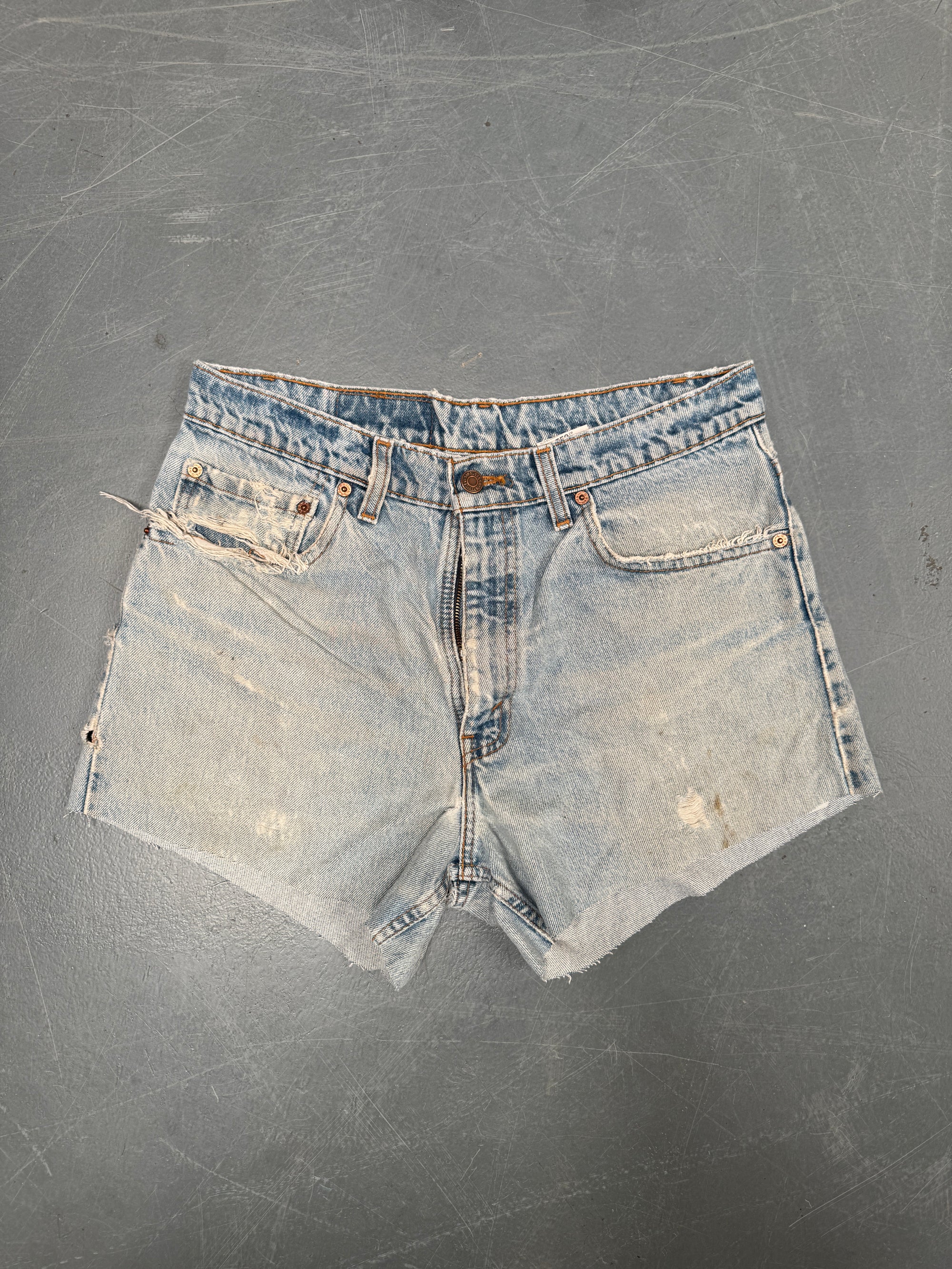 Vintage Levis Cut Off Denim Shorts - 90s Made - W 32 - SH863
