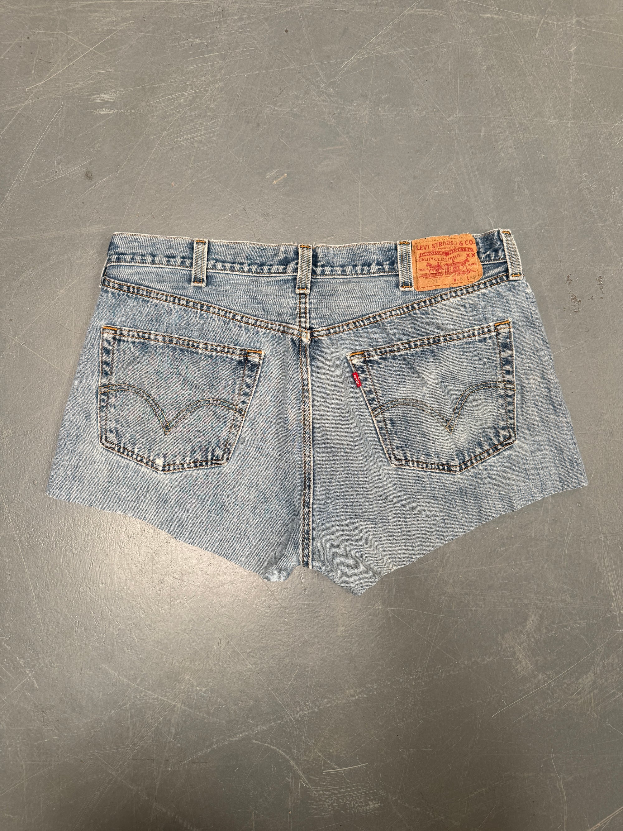 Vintage Levis Cut Off Denim Shorts - 90s Made - W 36 - SH864