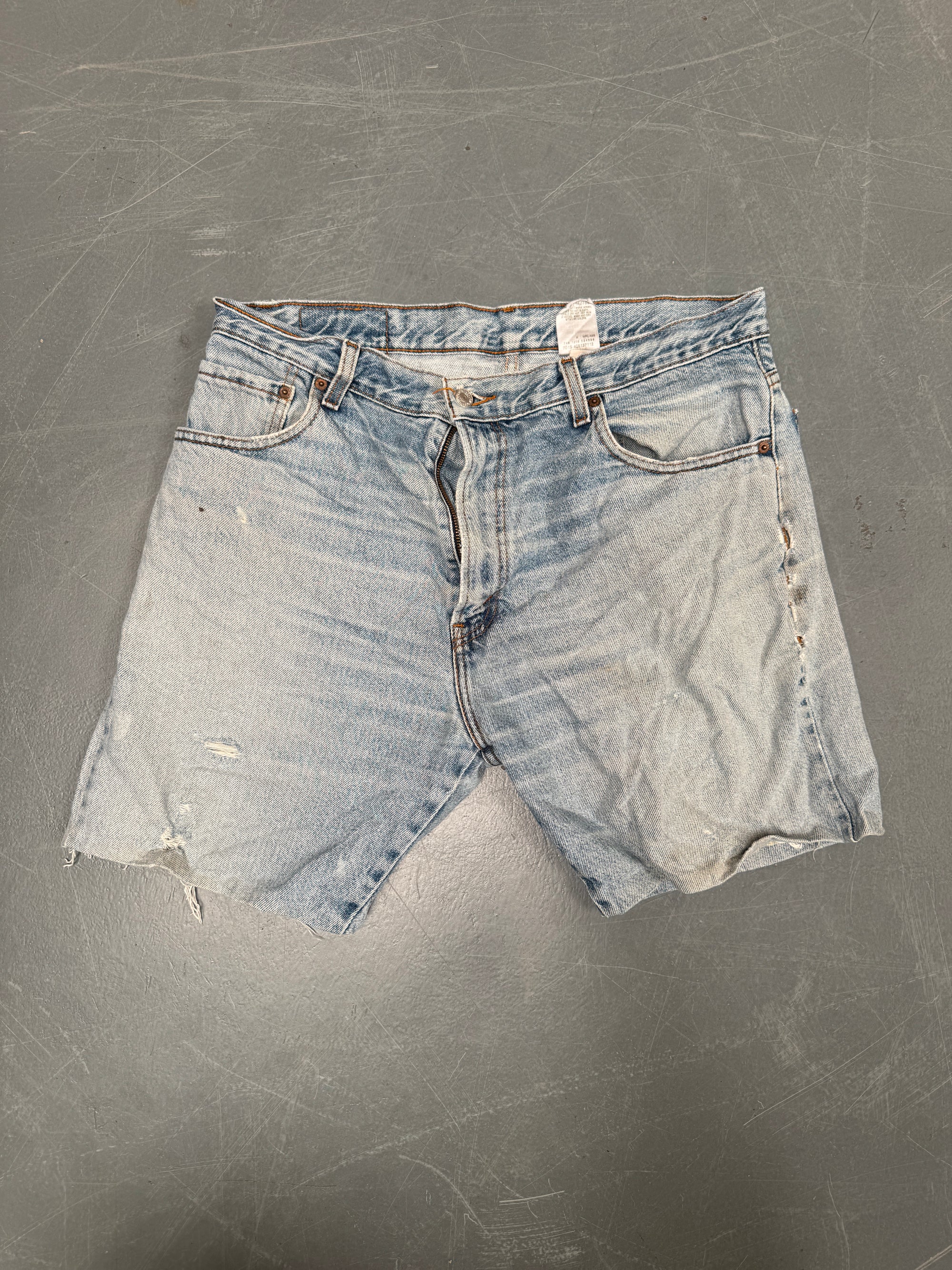Vintage Levis Cut Off Denim Shorts - 90s Made - W 34 - SH870