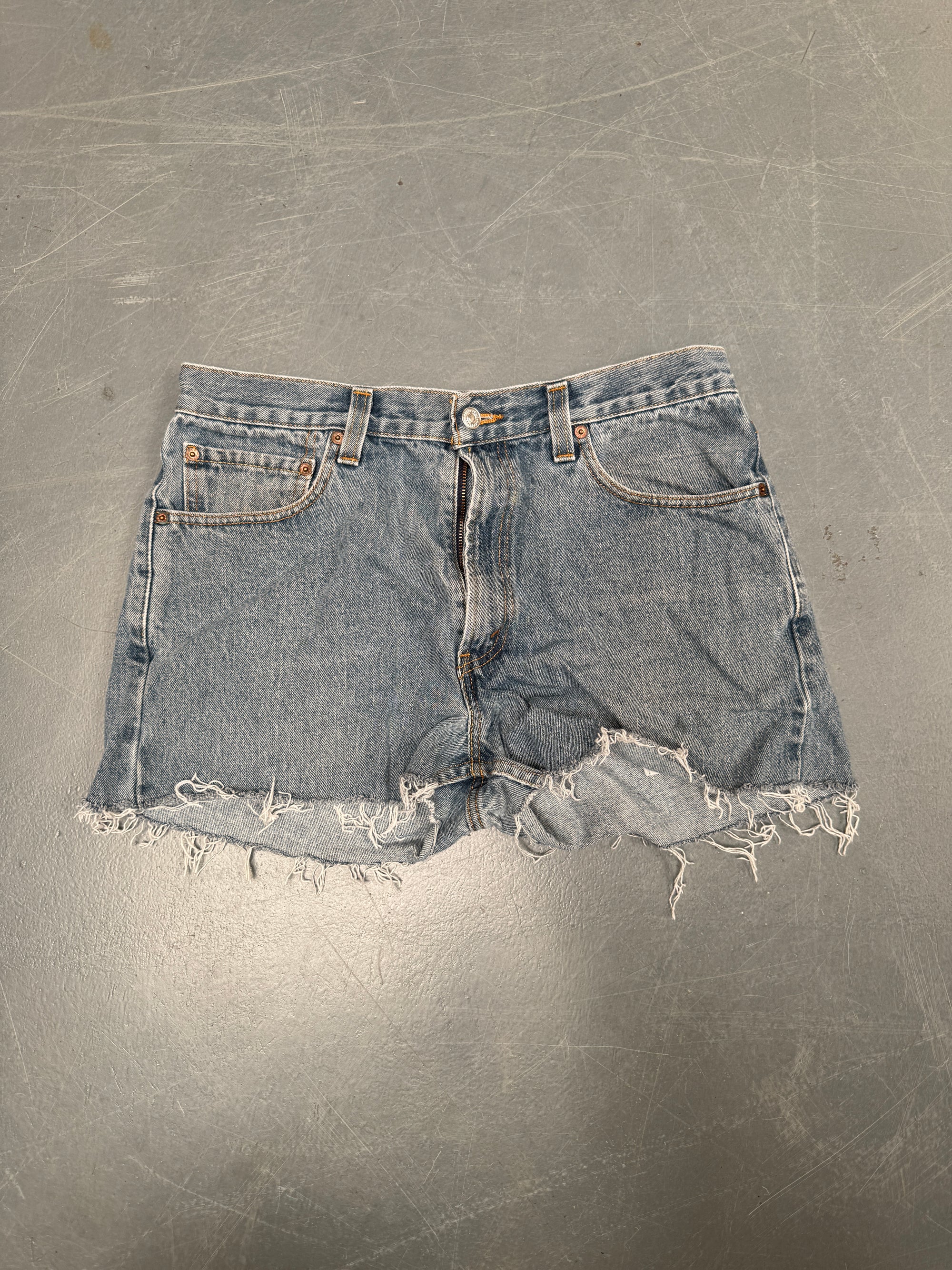 Vintage Levis Cut Off Denim Shorts - 90s Made - W 34 - SH872