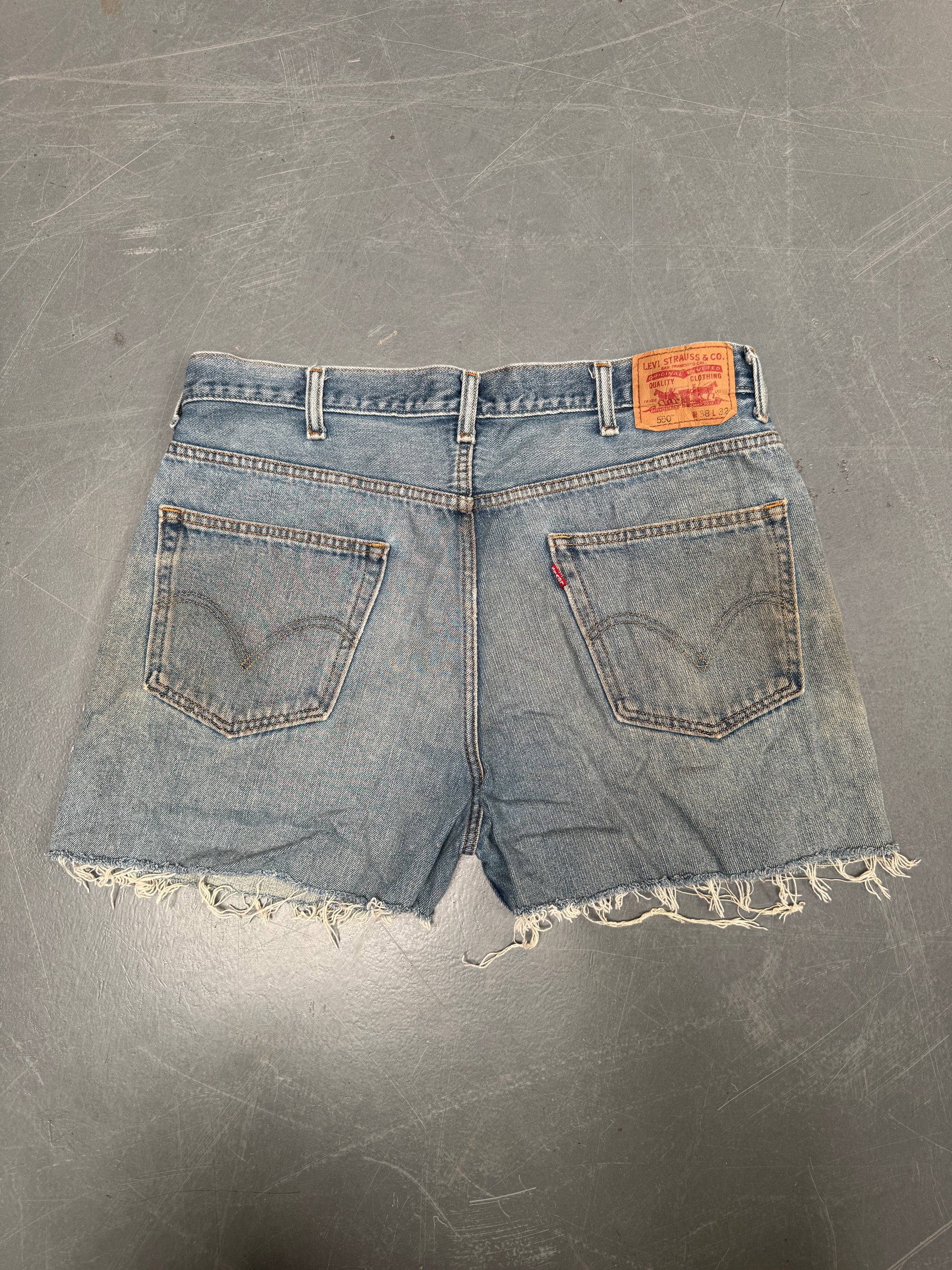 Vintage Levis Cut Off Denim Shorts - 90s Made - W 38 - SH873