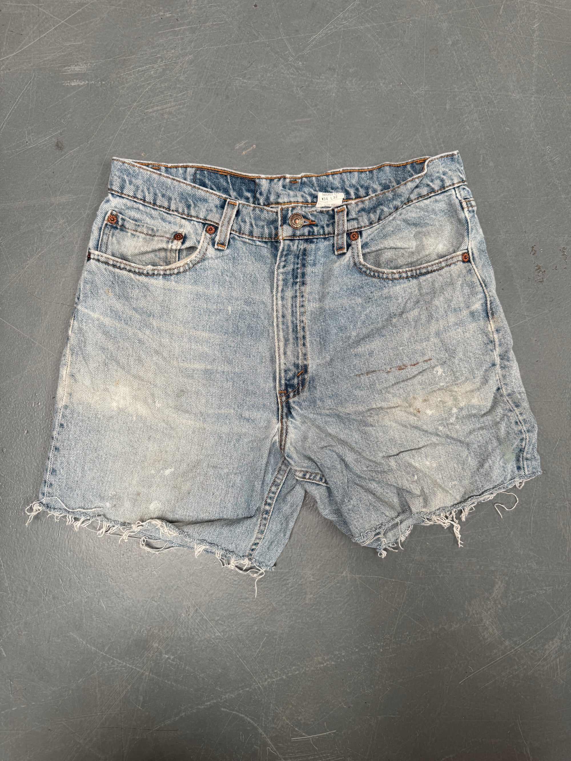 Vintage Levis Cut Off Denim Shorts - 90s Made - W 32 - SH877