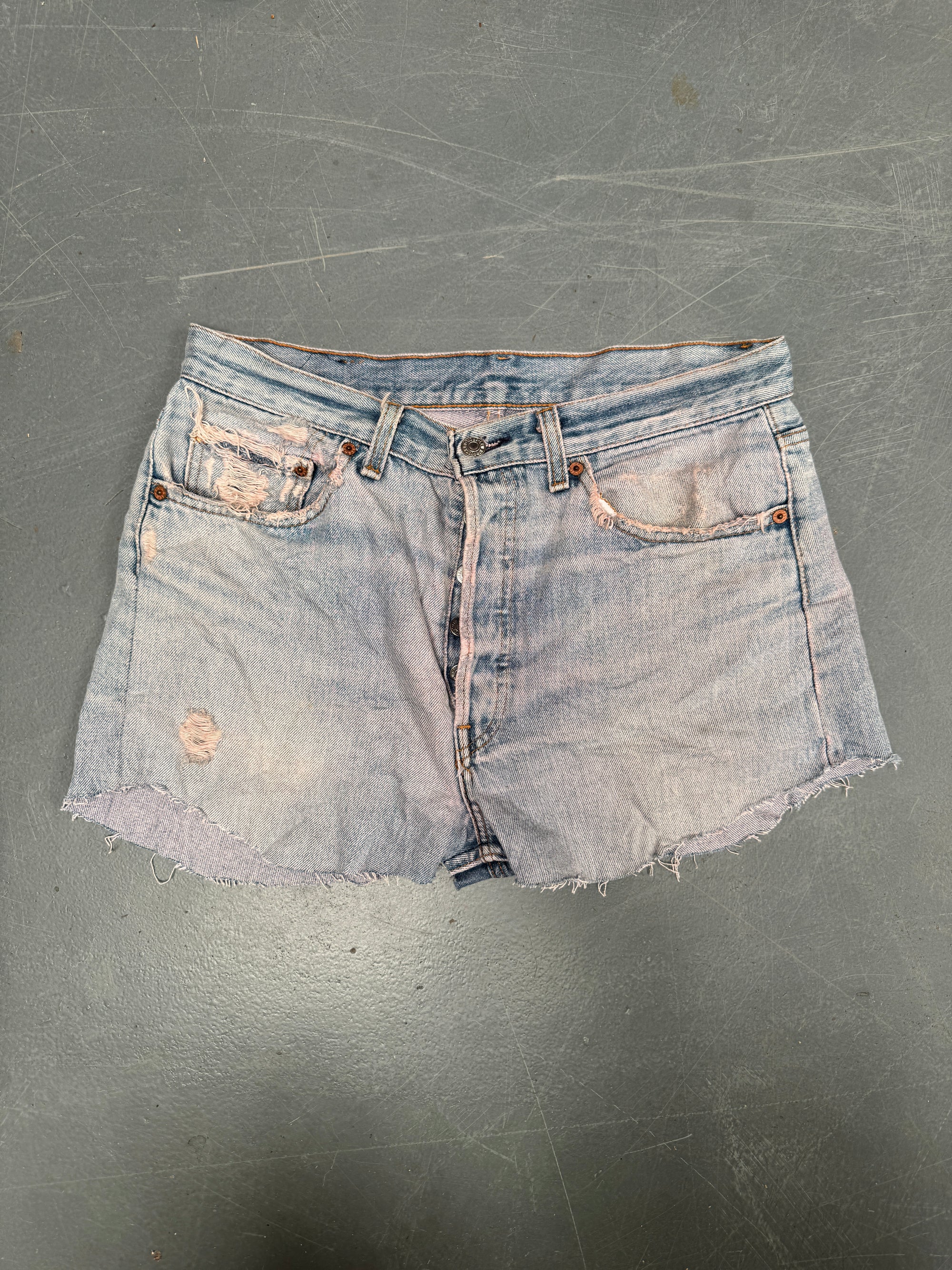 Vintage Levis Cut Off Denim Shorts - 90s Made - W 32 - SH879