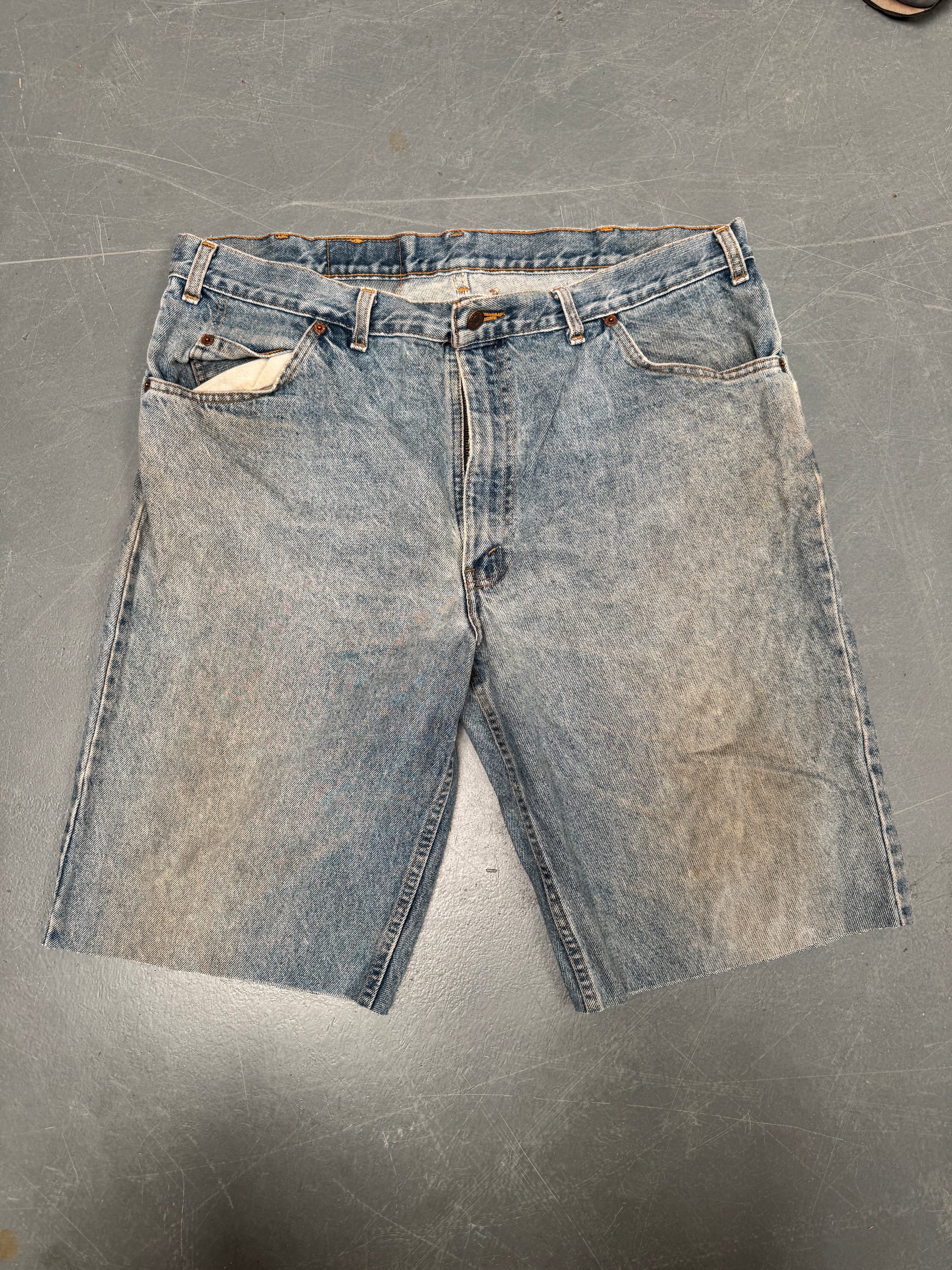 Vintage Levis Cut Off Denim Shorts - 90s Made - W 38 - SH881