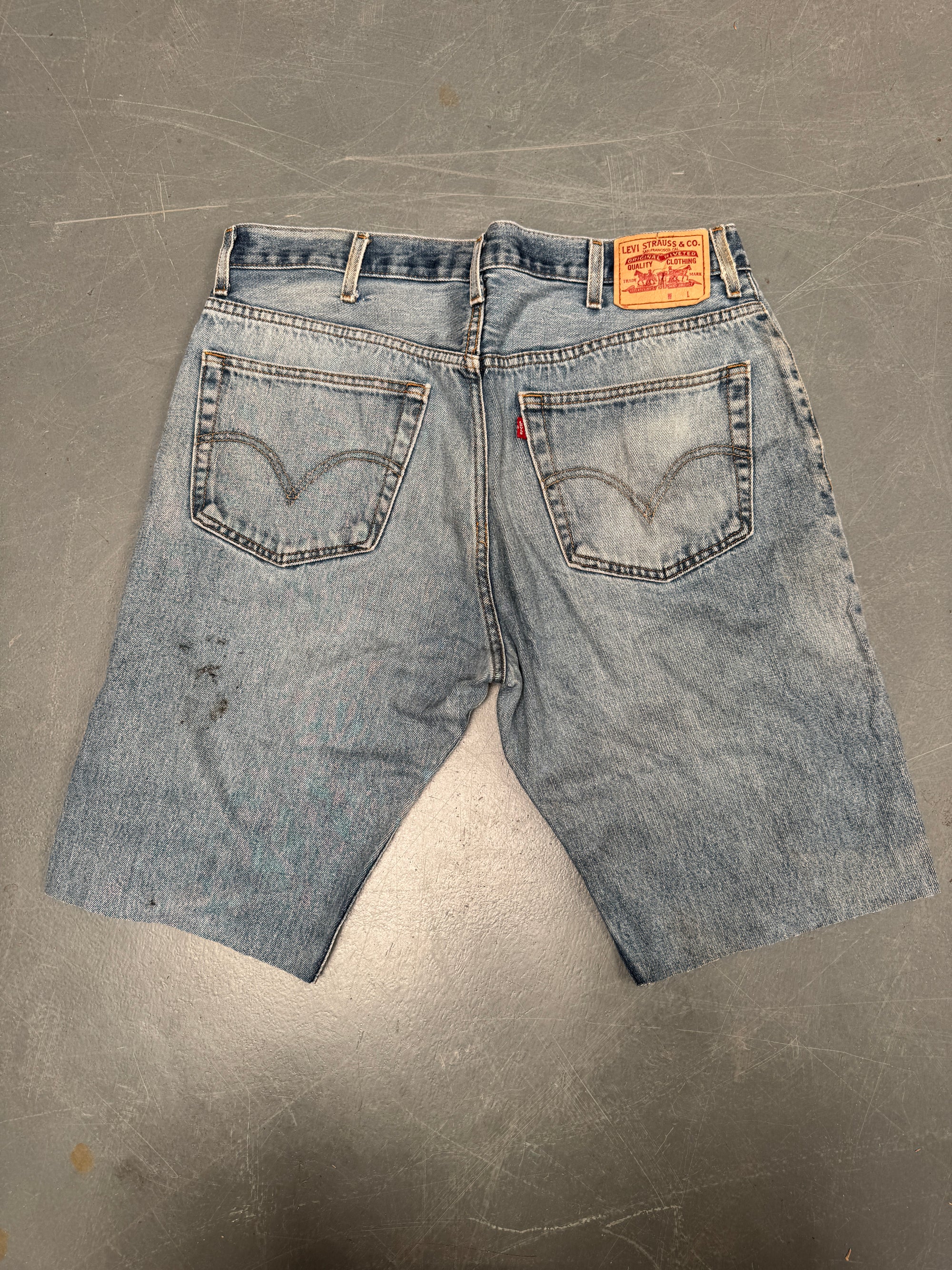Vintage Levis Cut Off Denim Shorts - 90s Made - W 36 - SH882