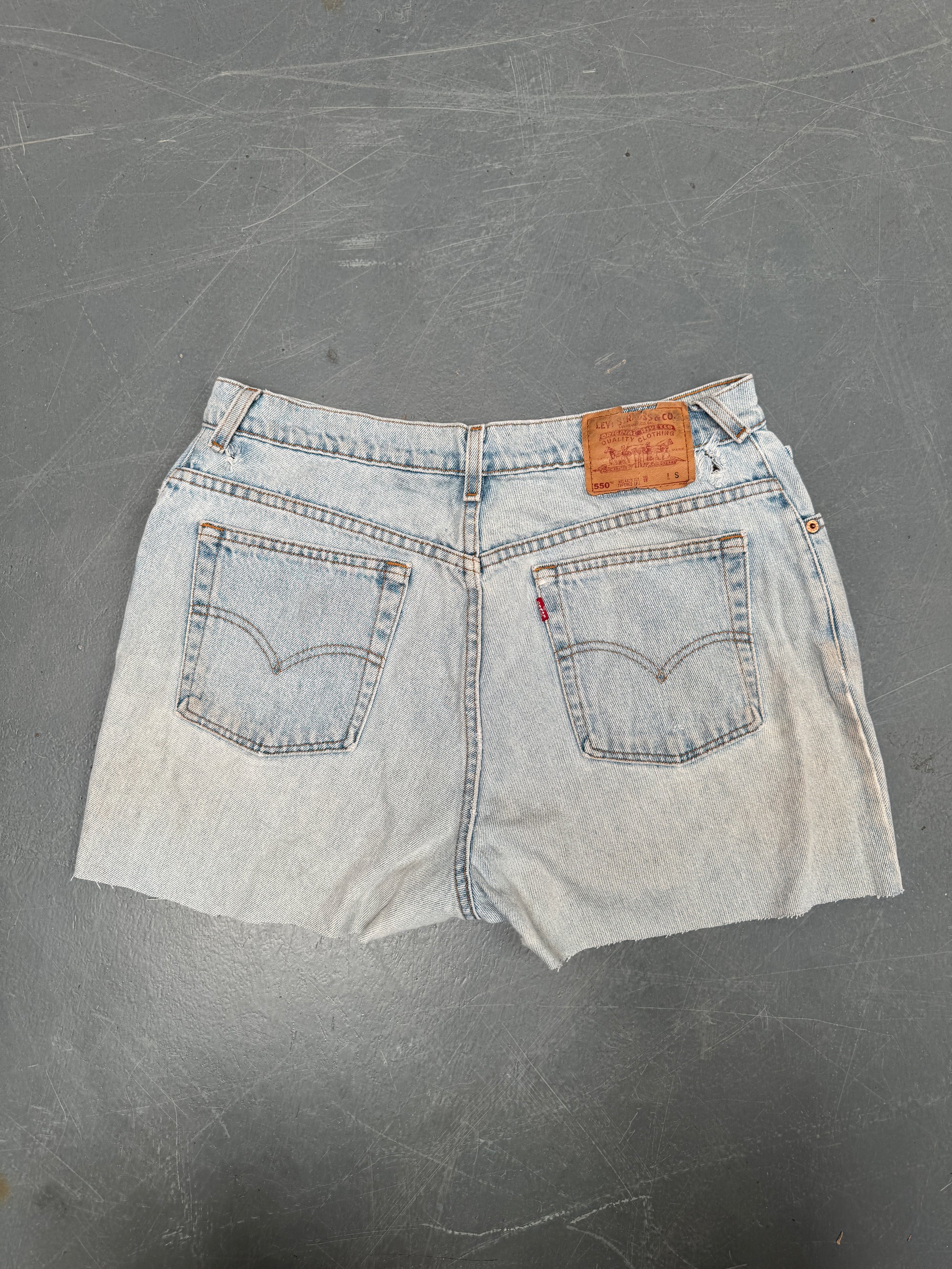 Vintage Levis Cut Off Denim Shorts - 90s Made - W 32 - SH883