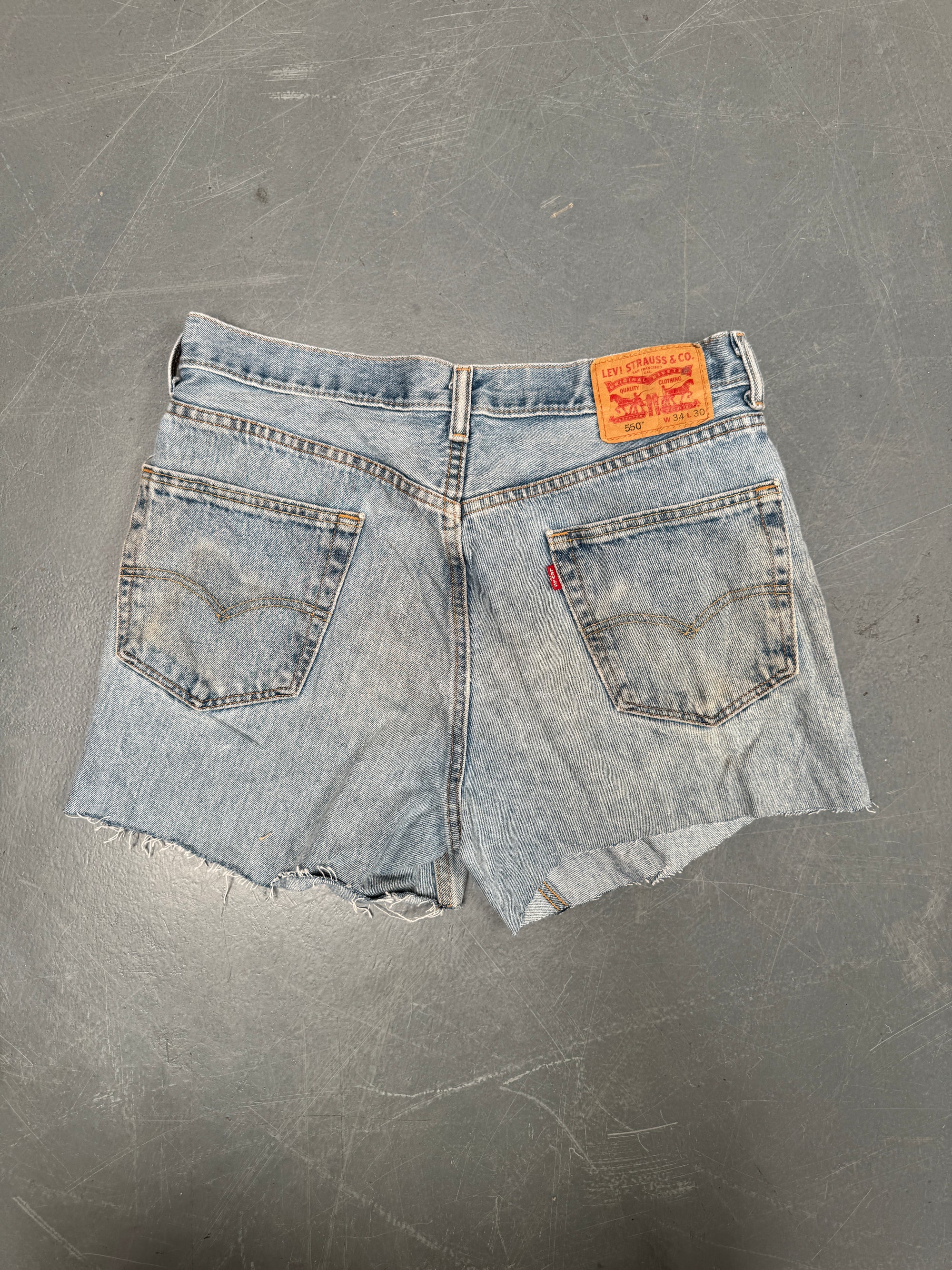 Vintage Levis Cut Off Denim Shorts - 90s Made - W 32 - SH902