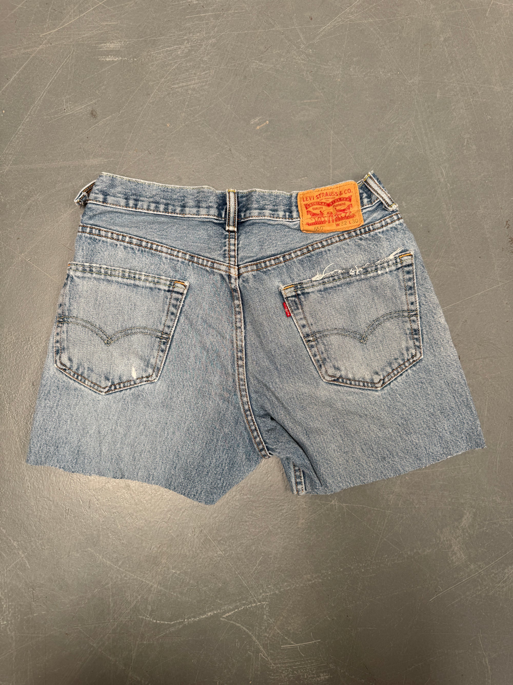 Vintage Levis Cut Off Denim Shorts - 90s Made - W 30 - SH903