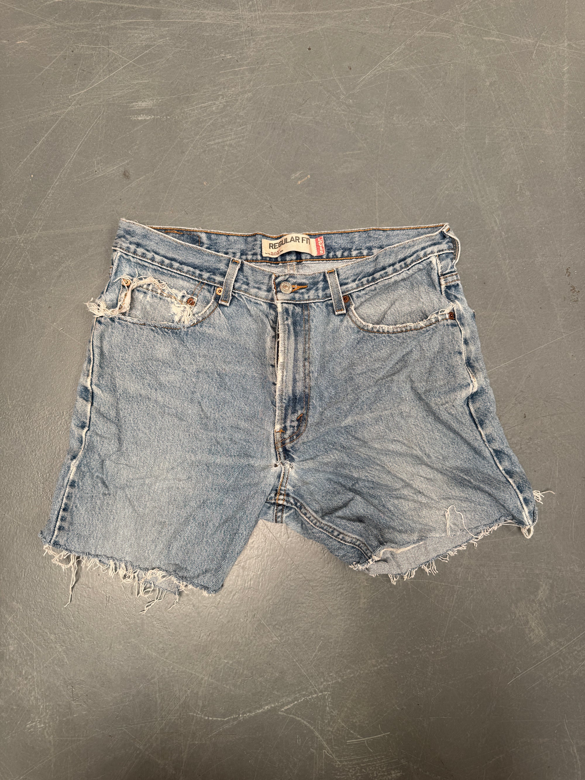 Vintage Levis Cut Off Denim Shorts - 90s Made - W 30 - SH904