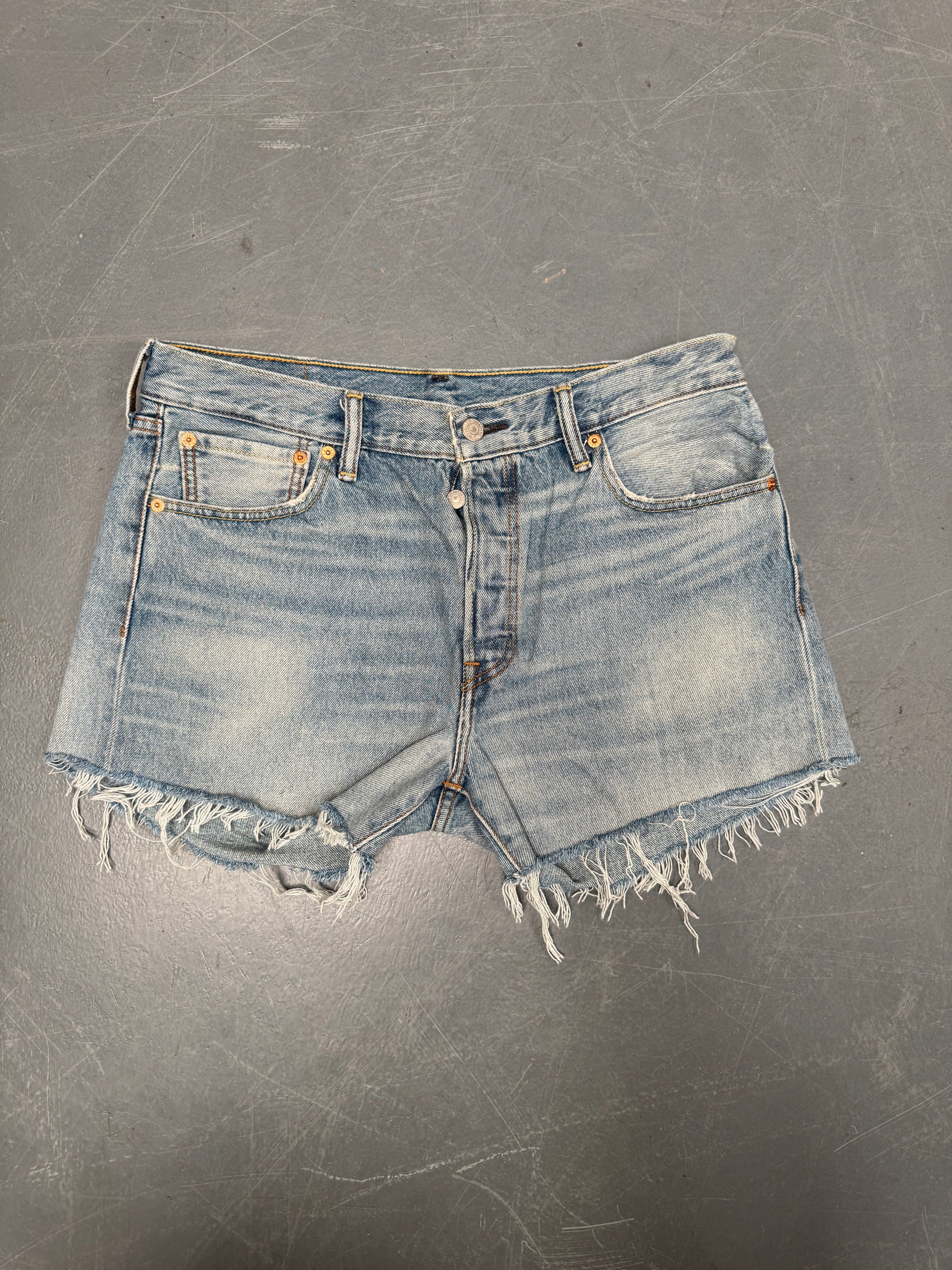 Vintage Levis Cut Off Denim Shorts - 90s Made - W 32 - SH912