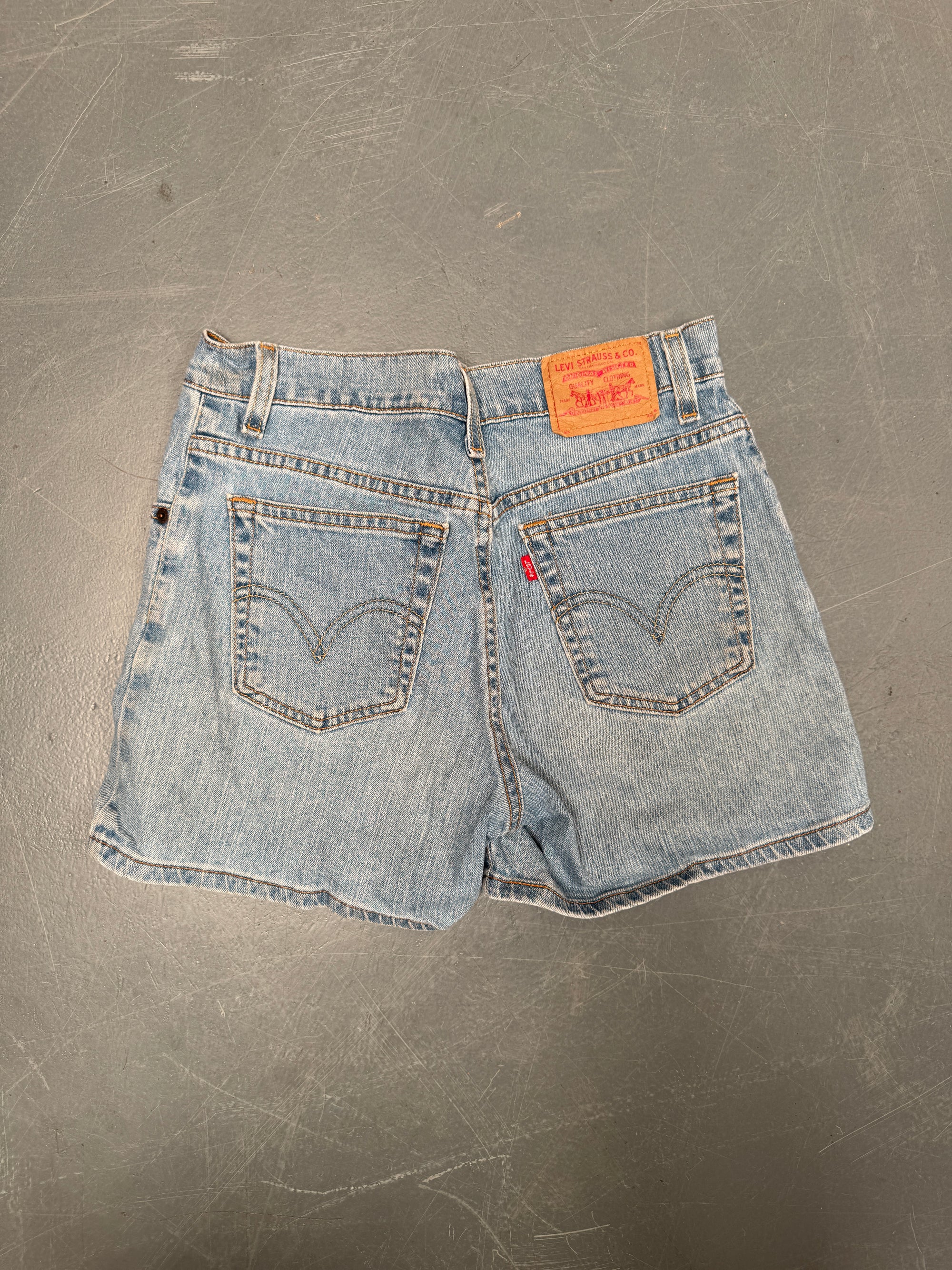 Vintage Levis Cut Off Denim Shorts - 90s Made - W 28 - SH930